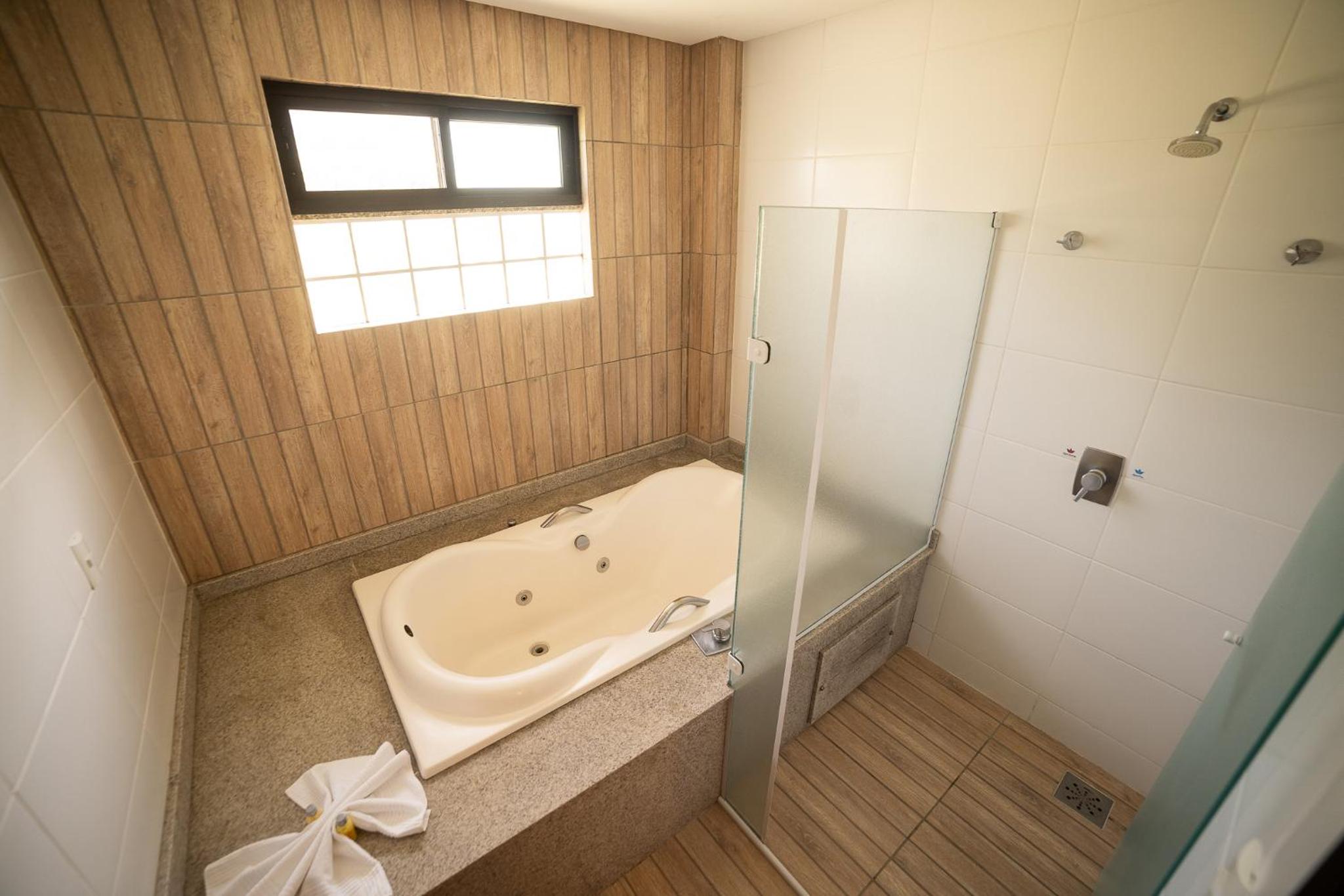 Queen Room with Spa Bath photo 3