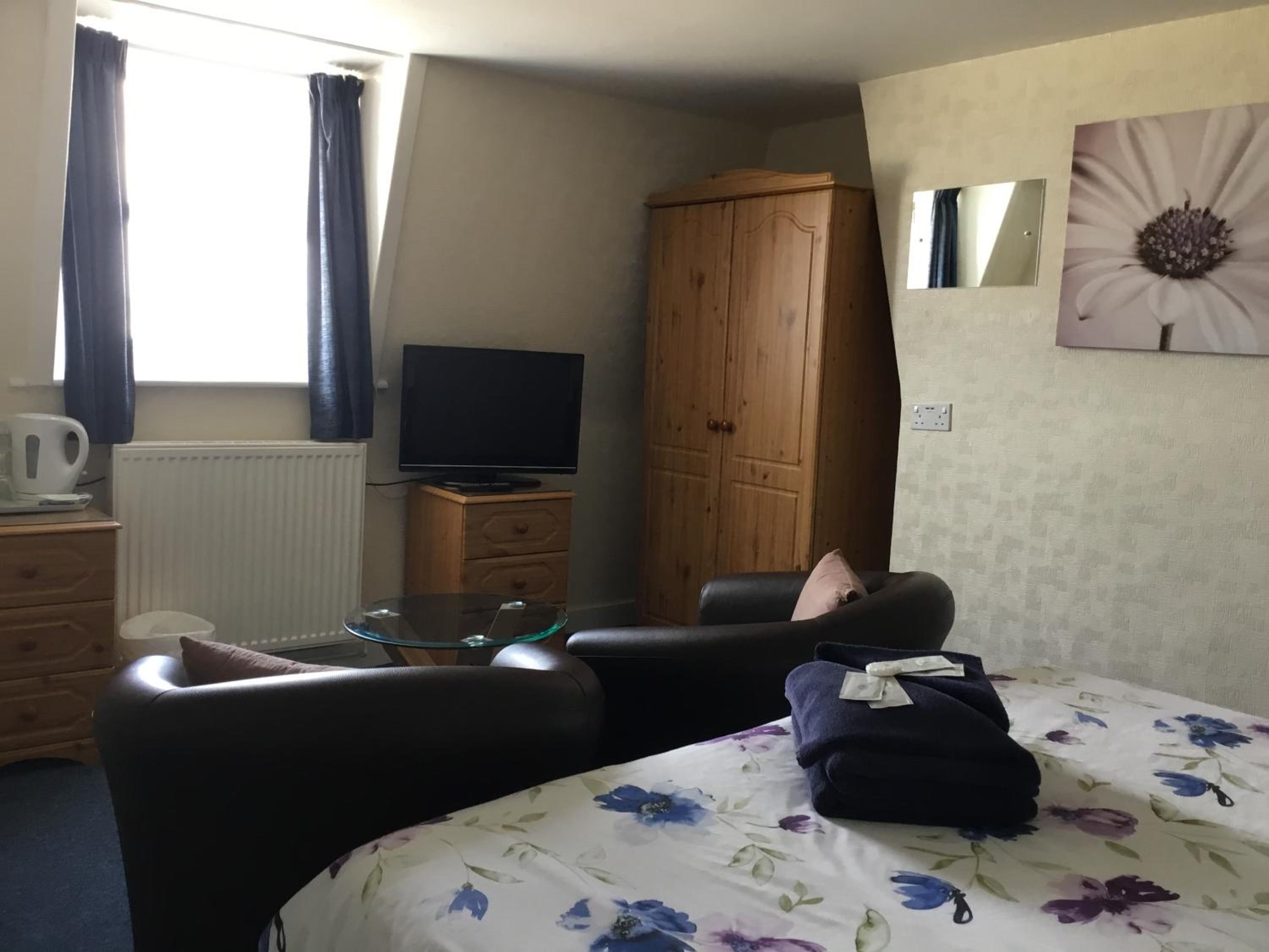 Large Double Room photo 2