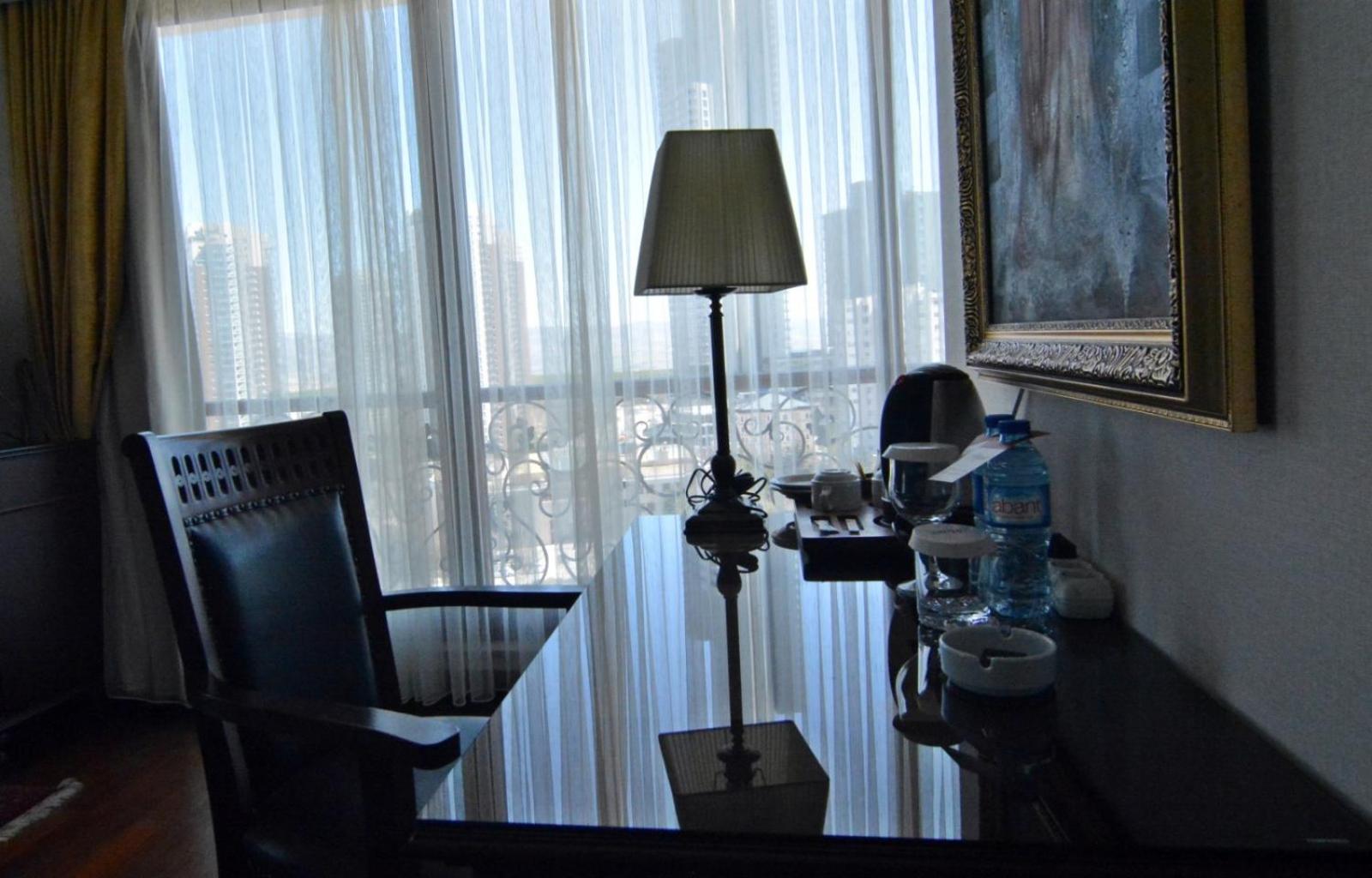 Standard Double or Twin Room - Photo 11