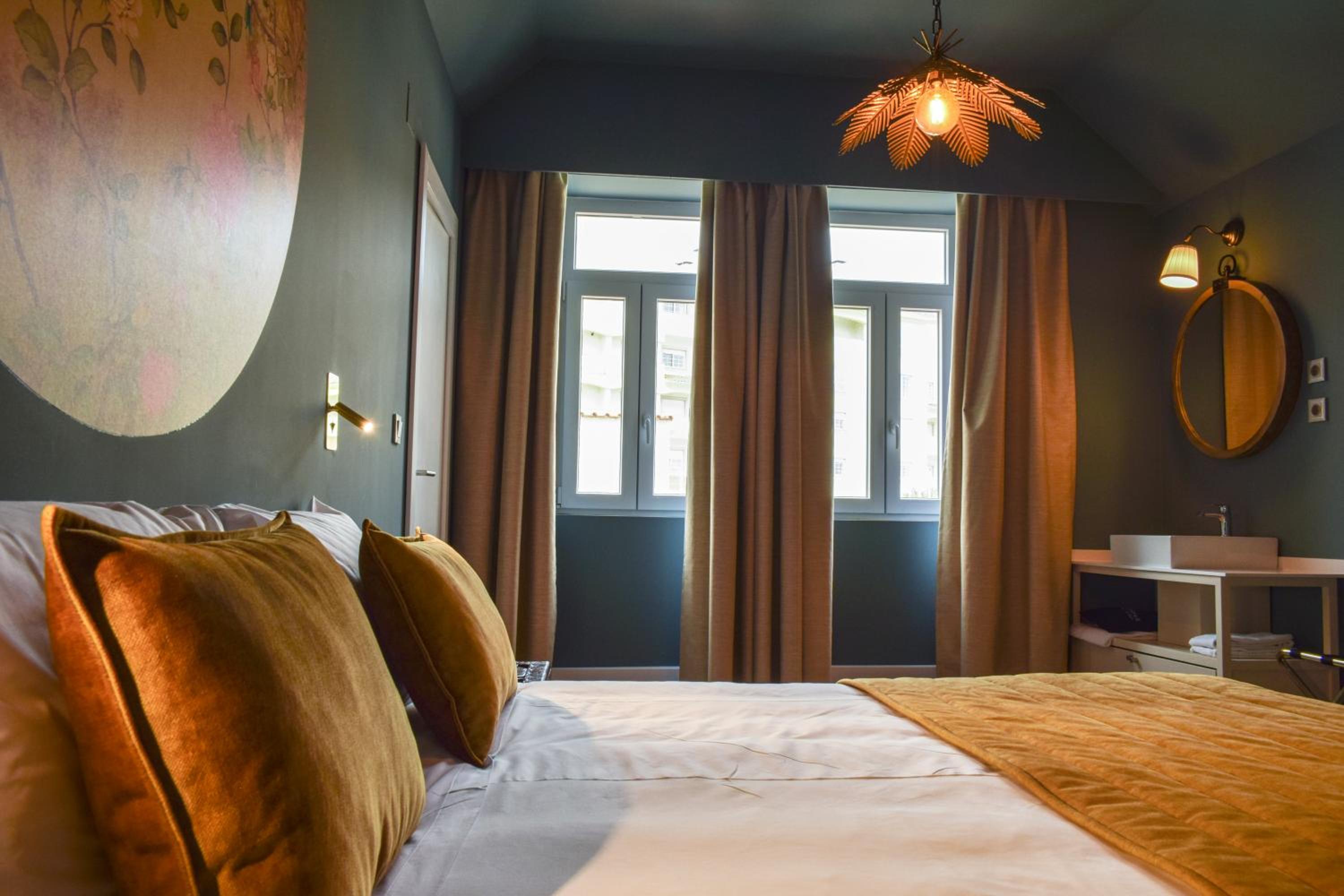 Executive Suite - Photo 5