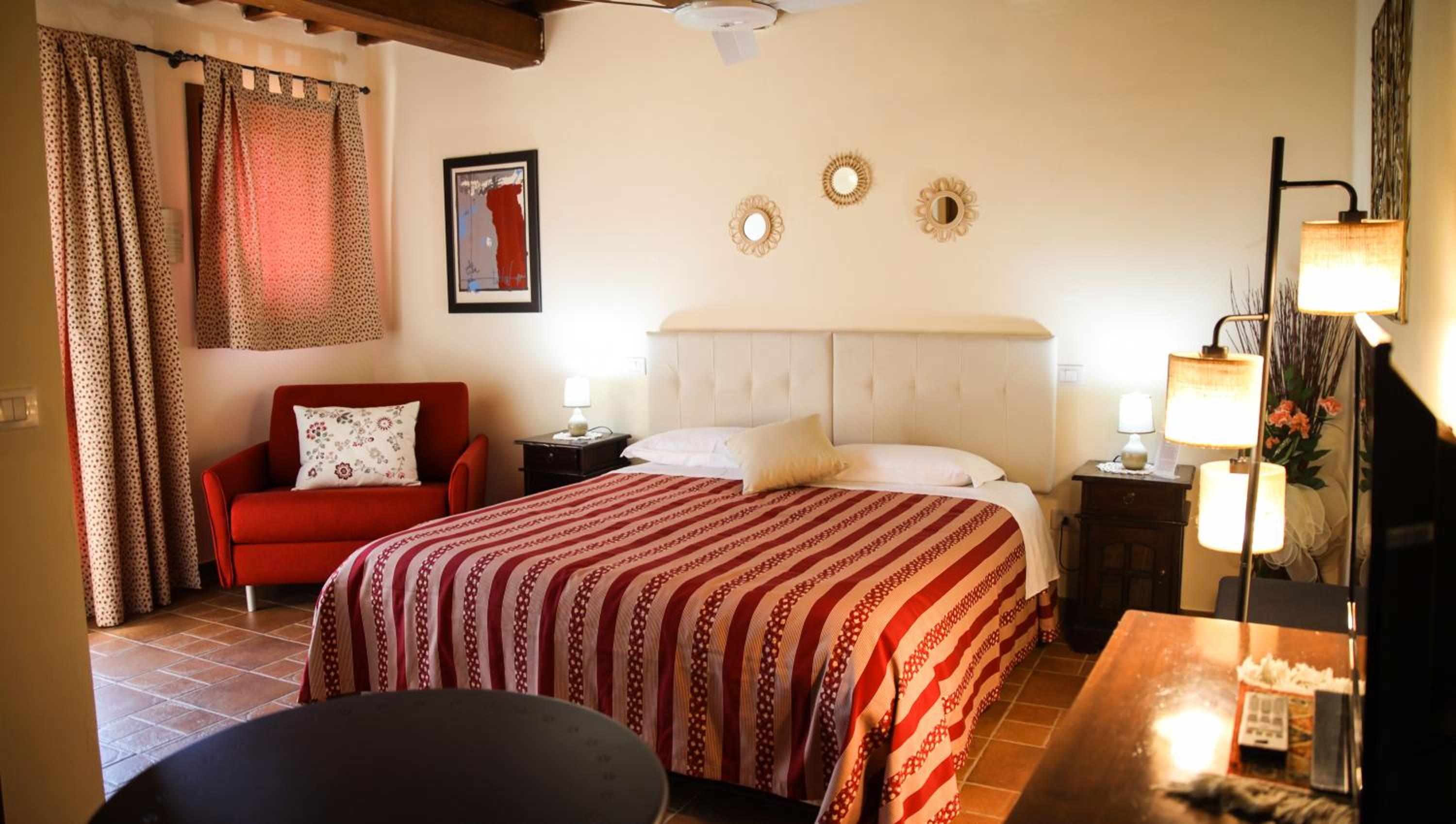 Triple Room with Private Bathroom photo 2