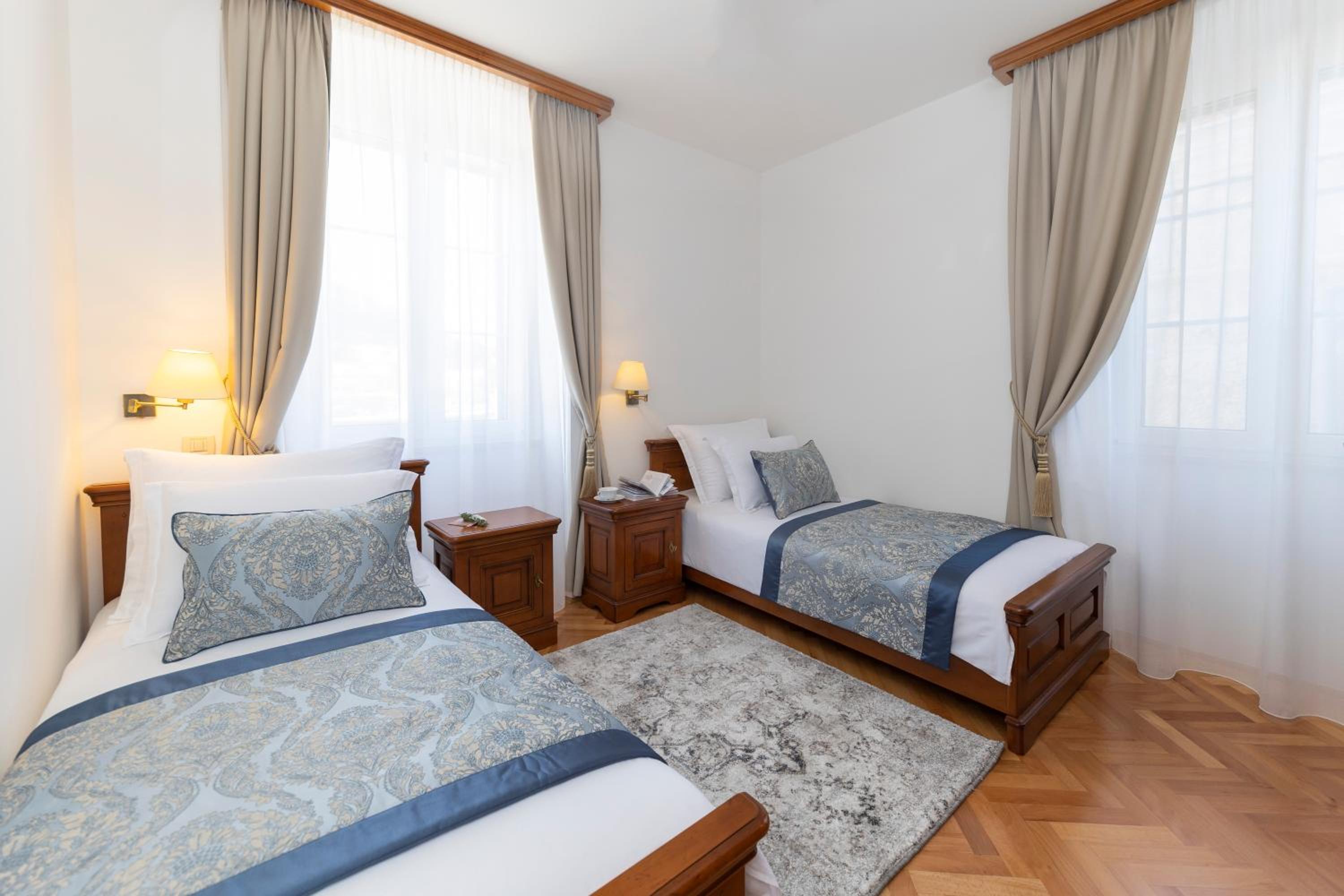 Junior Suite with Balcony and Sea View - Photo 6
