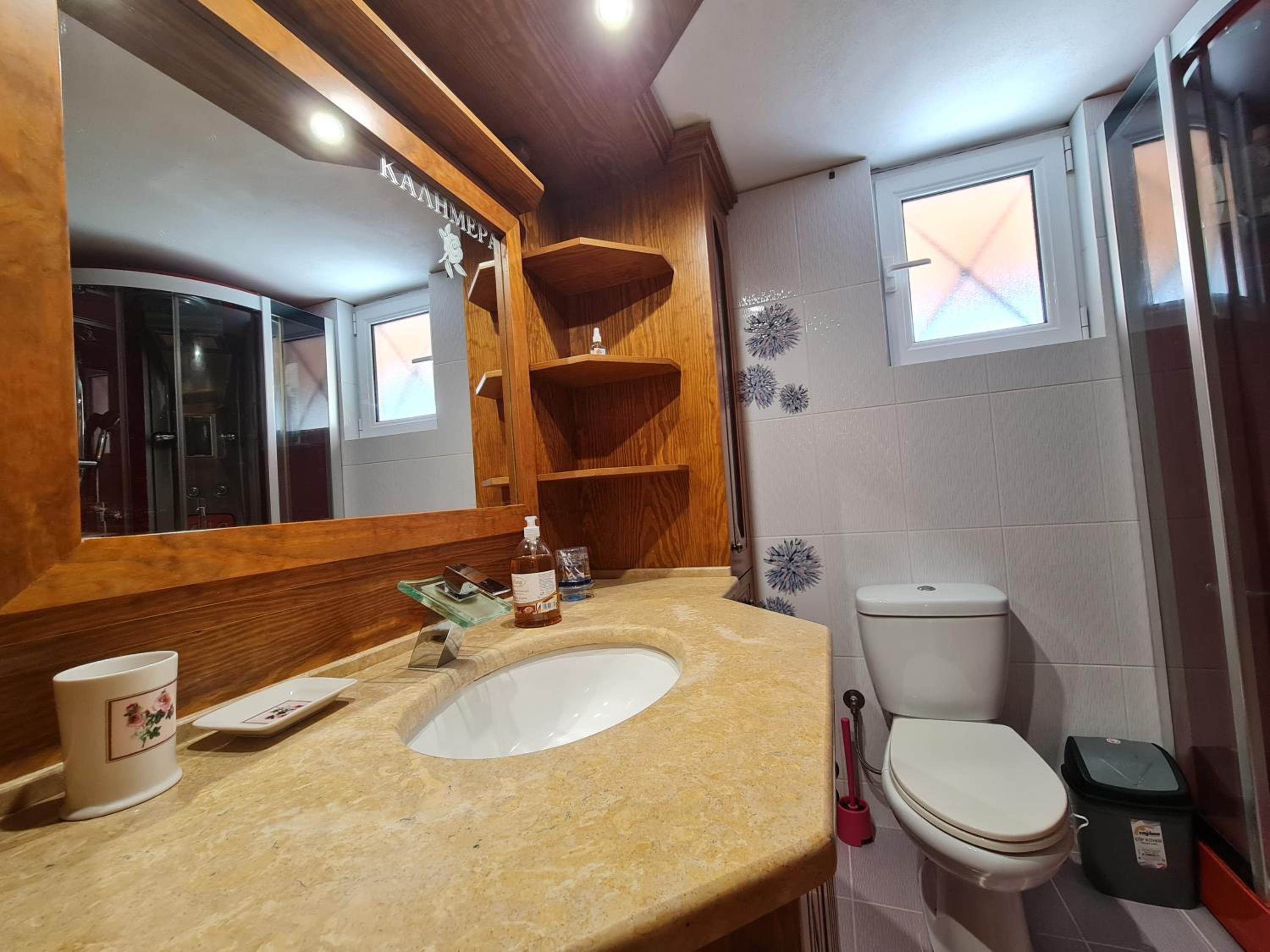 Three-Bedroom Apartment - Photo 5