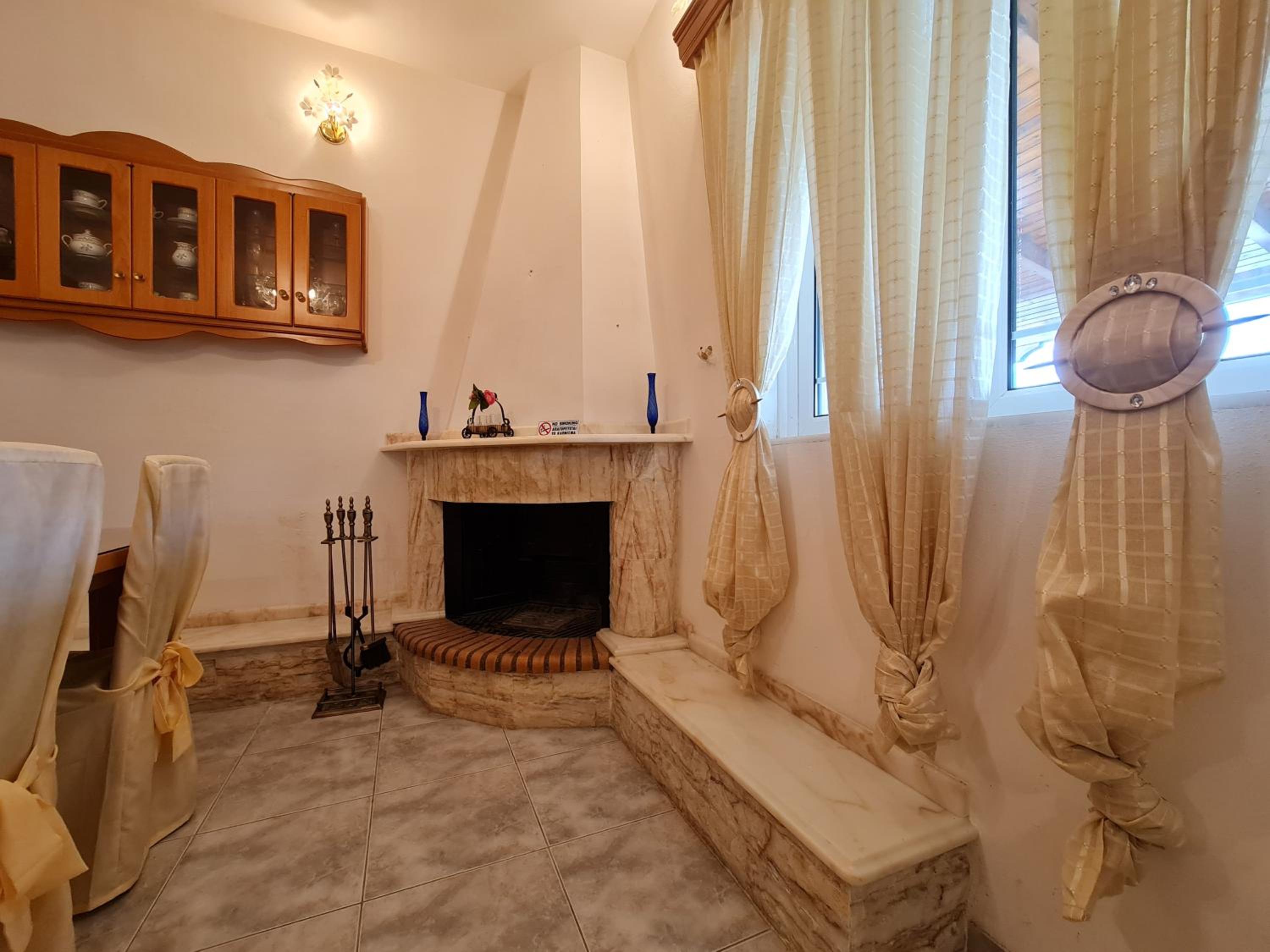 Three-Bedroom Apartment - Photo 38