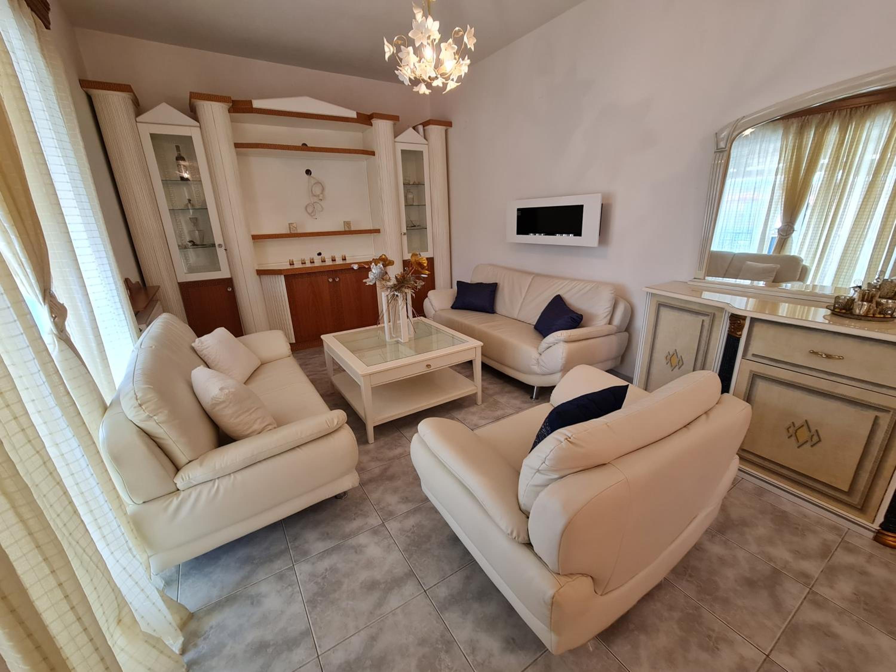 Three-Bedroom Apartment - Photo 18