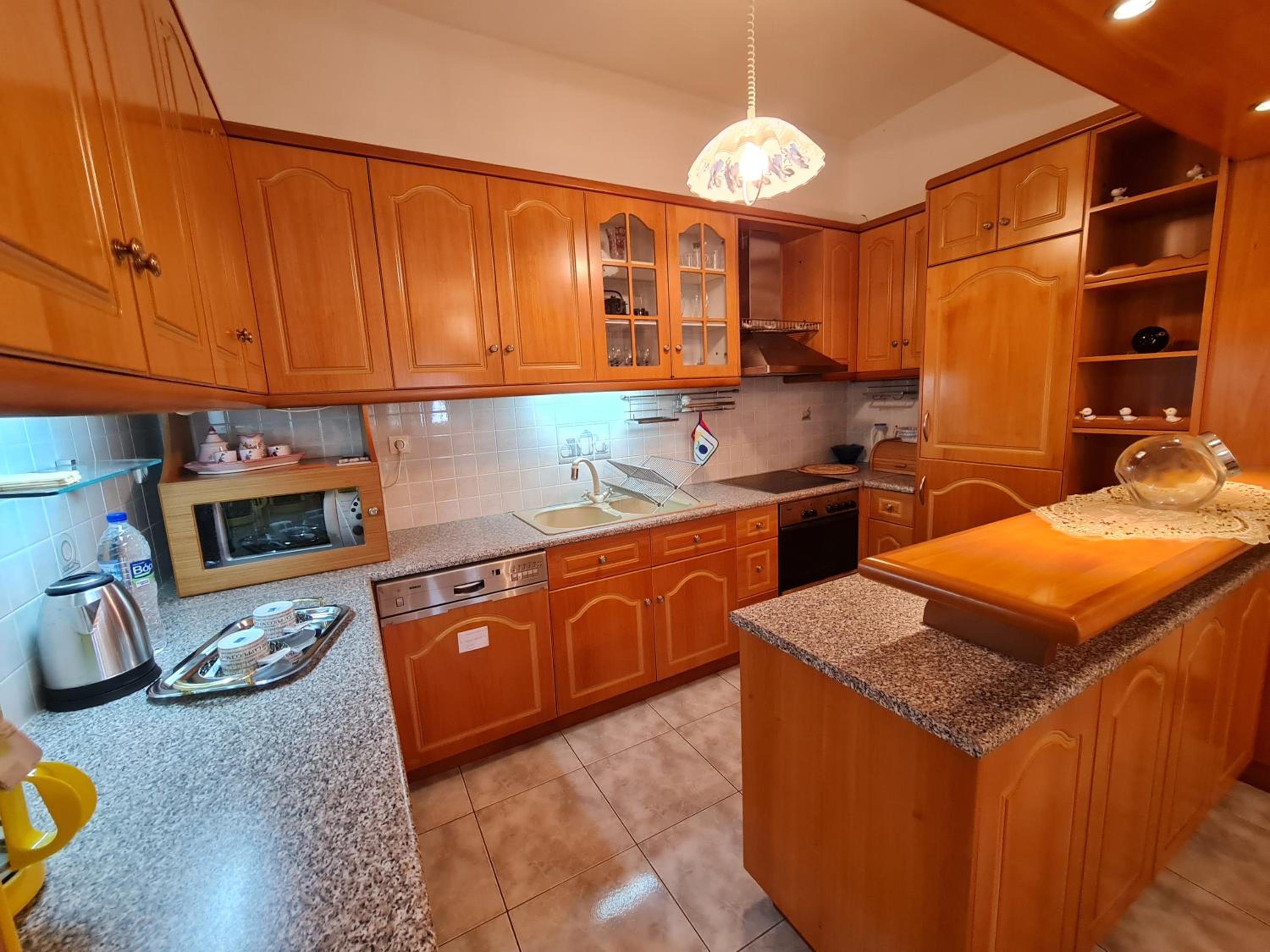 Three-Bedroom Apartment - Photo 29