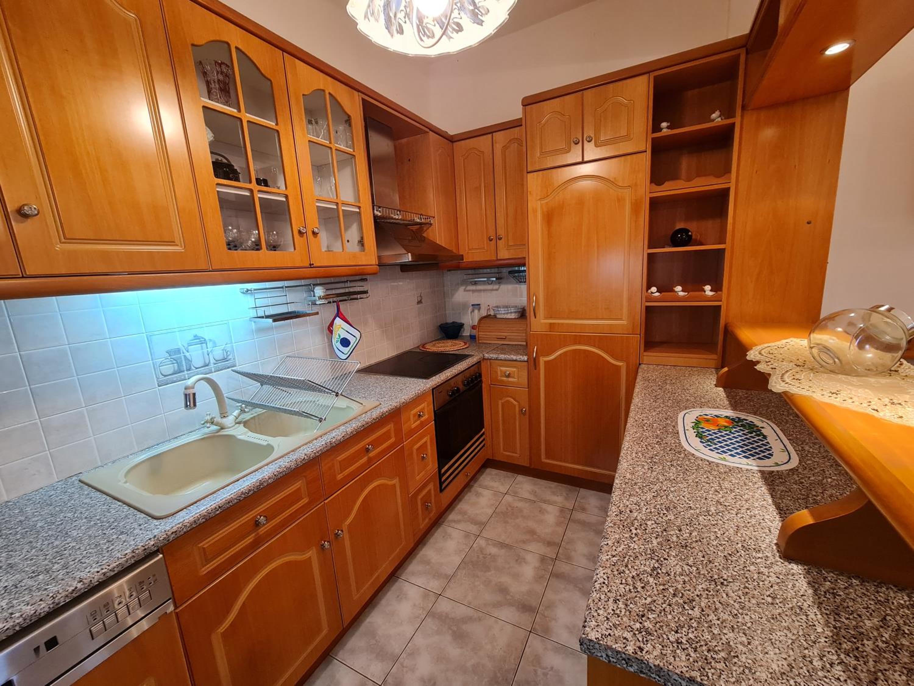 Three-Bedroom Apartment - Photo 30