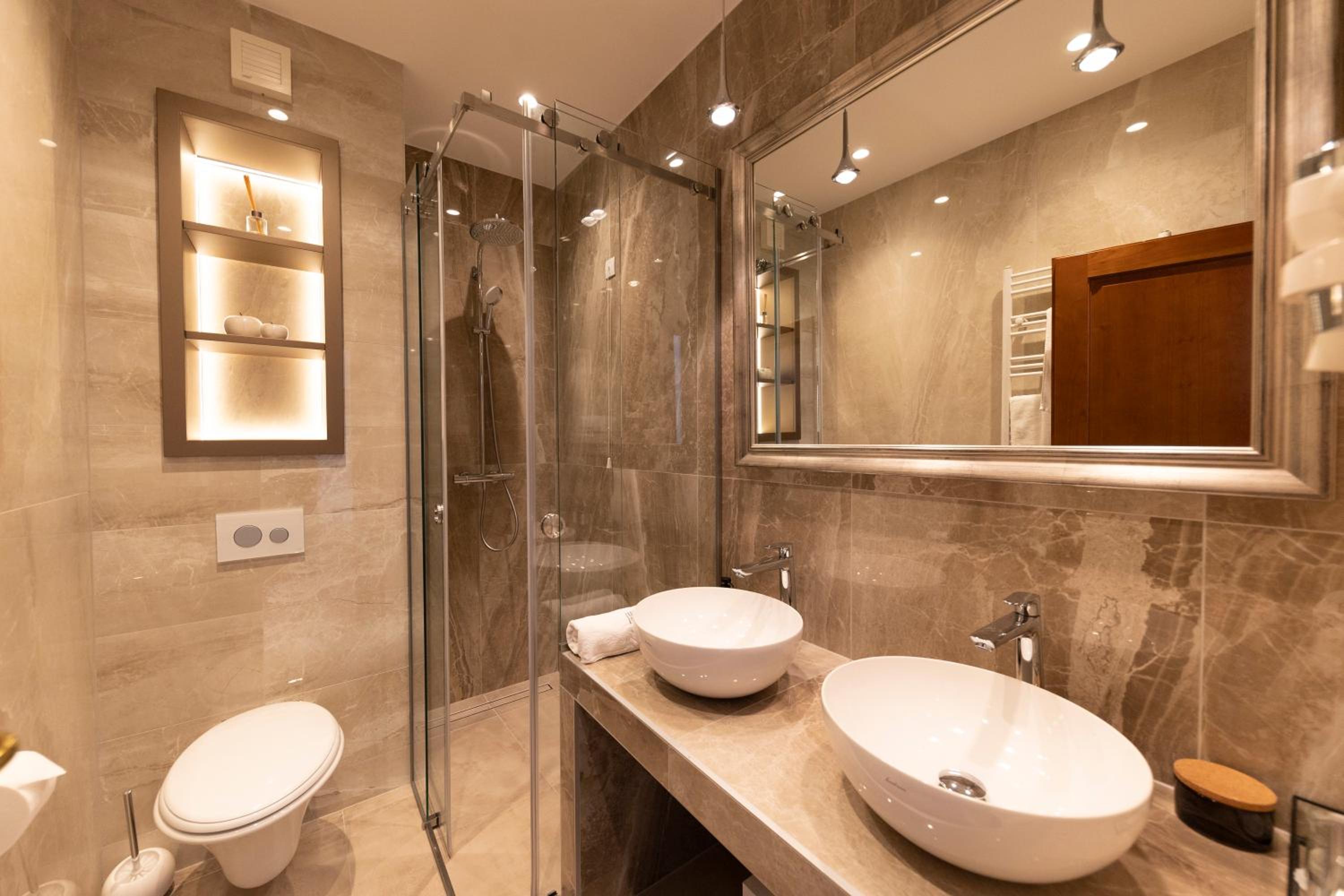 Deluxe Double Room with Sea View - Photo 7