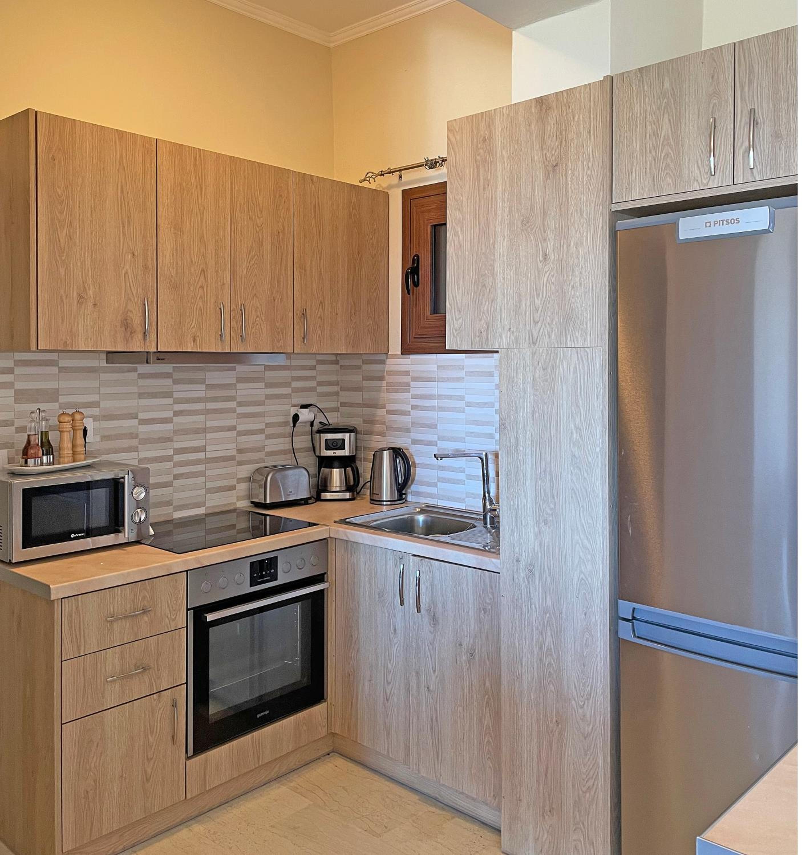 One-Bedroom Apartment - Photo 9