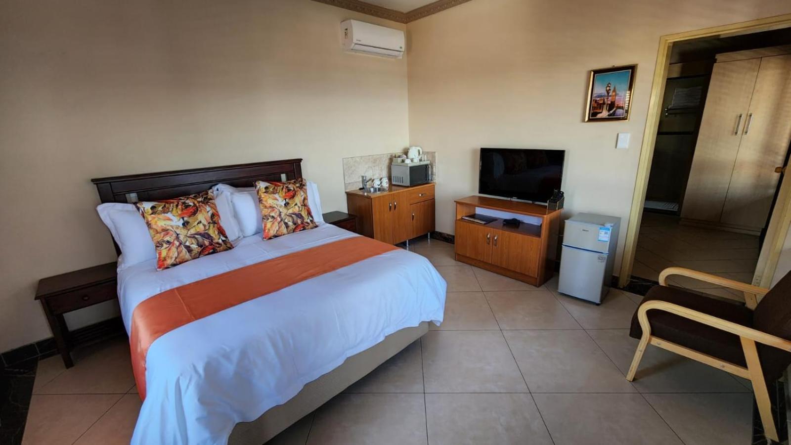 Classic King Room - Photo 1