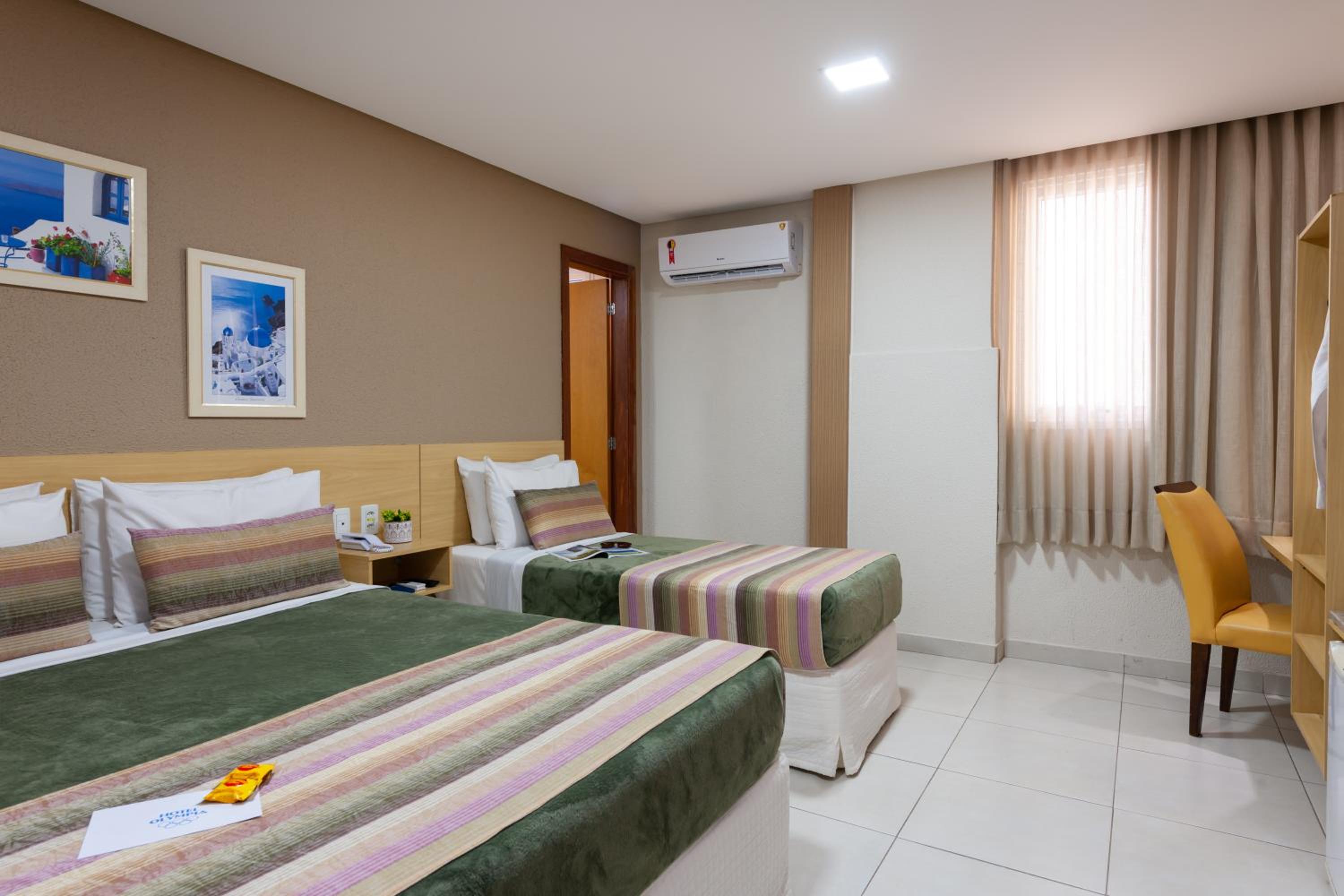Master Triple Room (1 Double + 1 Single Bed)
