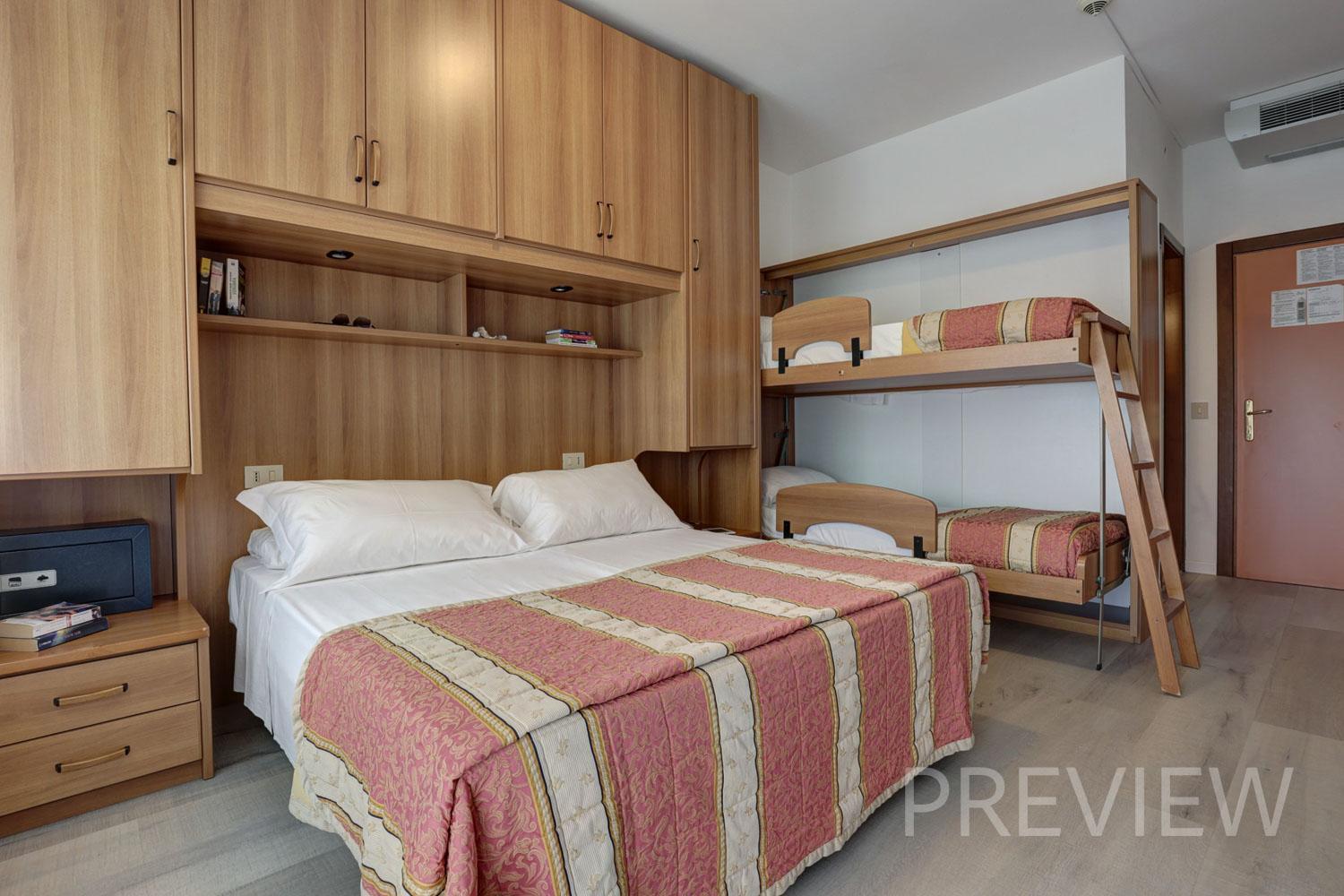 Quadruple Room photo 1
