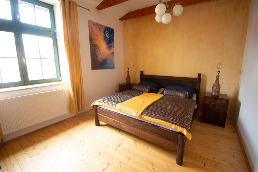 One-Bedroom Apartment - Photo 7