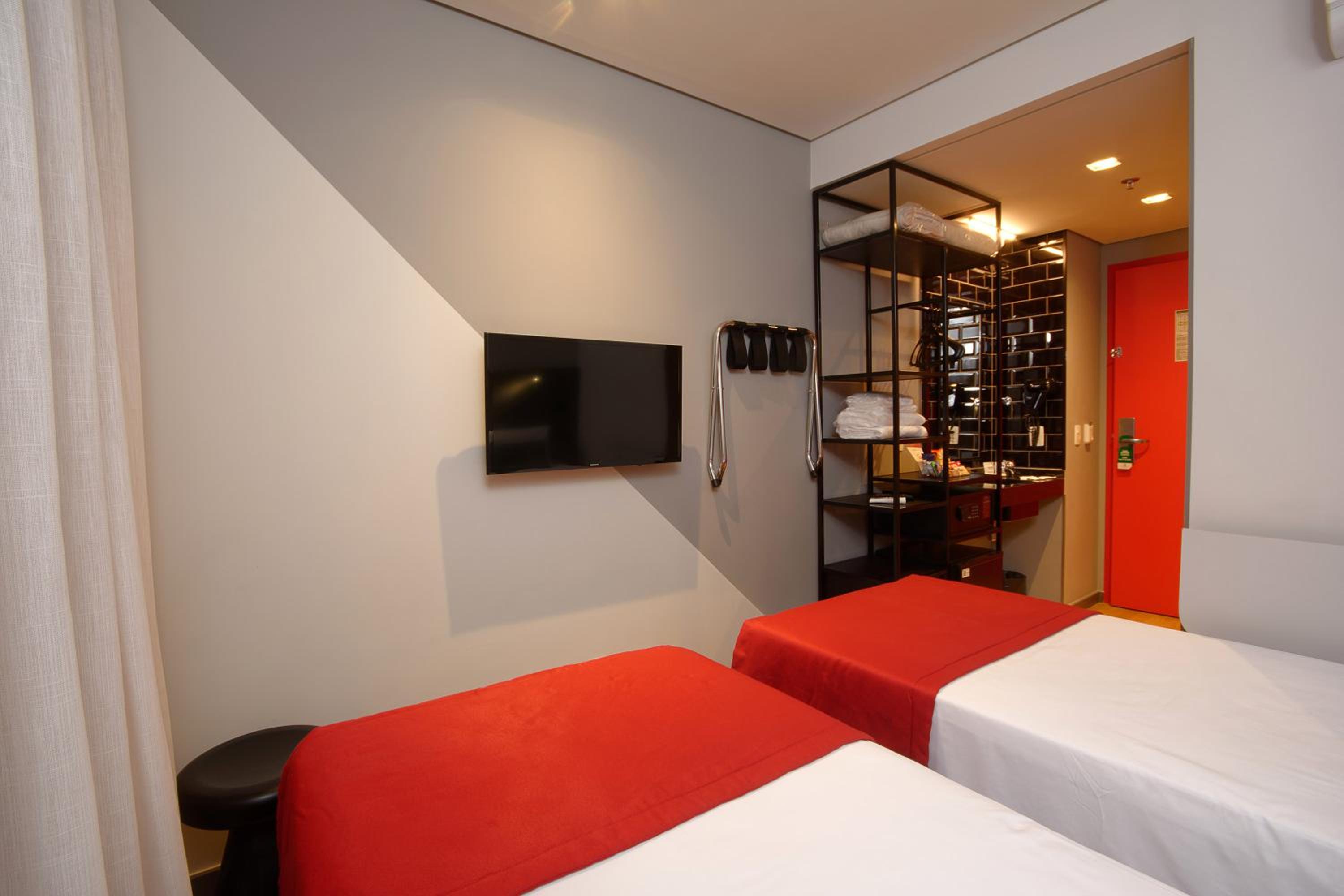 Available room