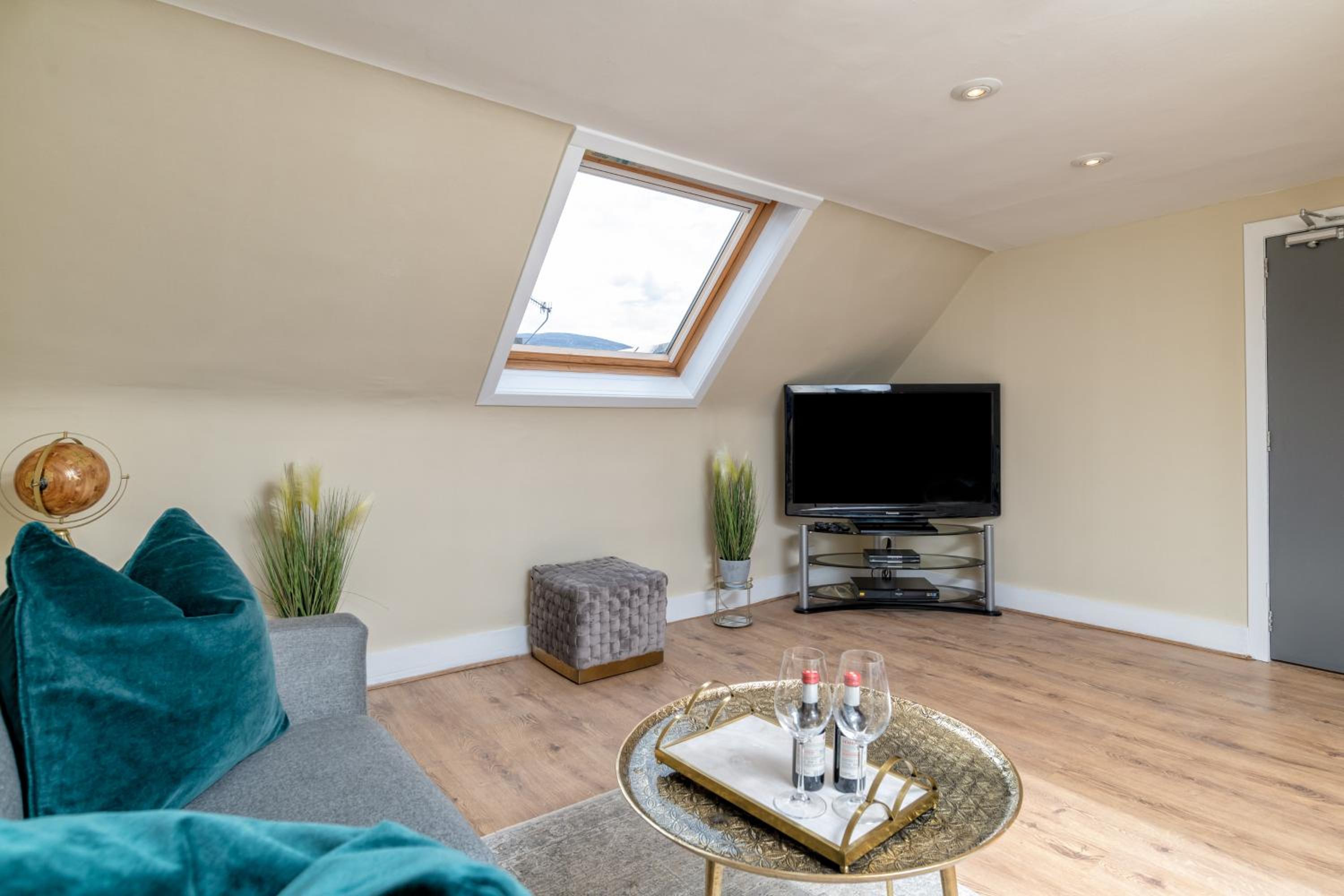 Double Room with Mountain View - Photo 4