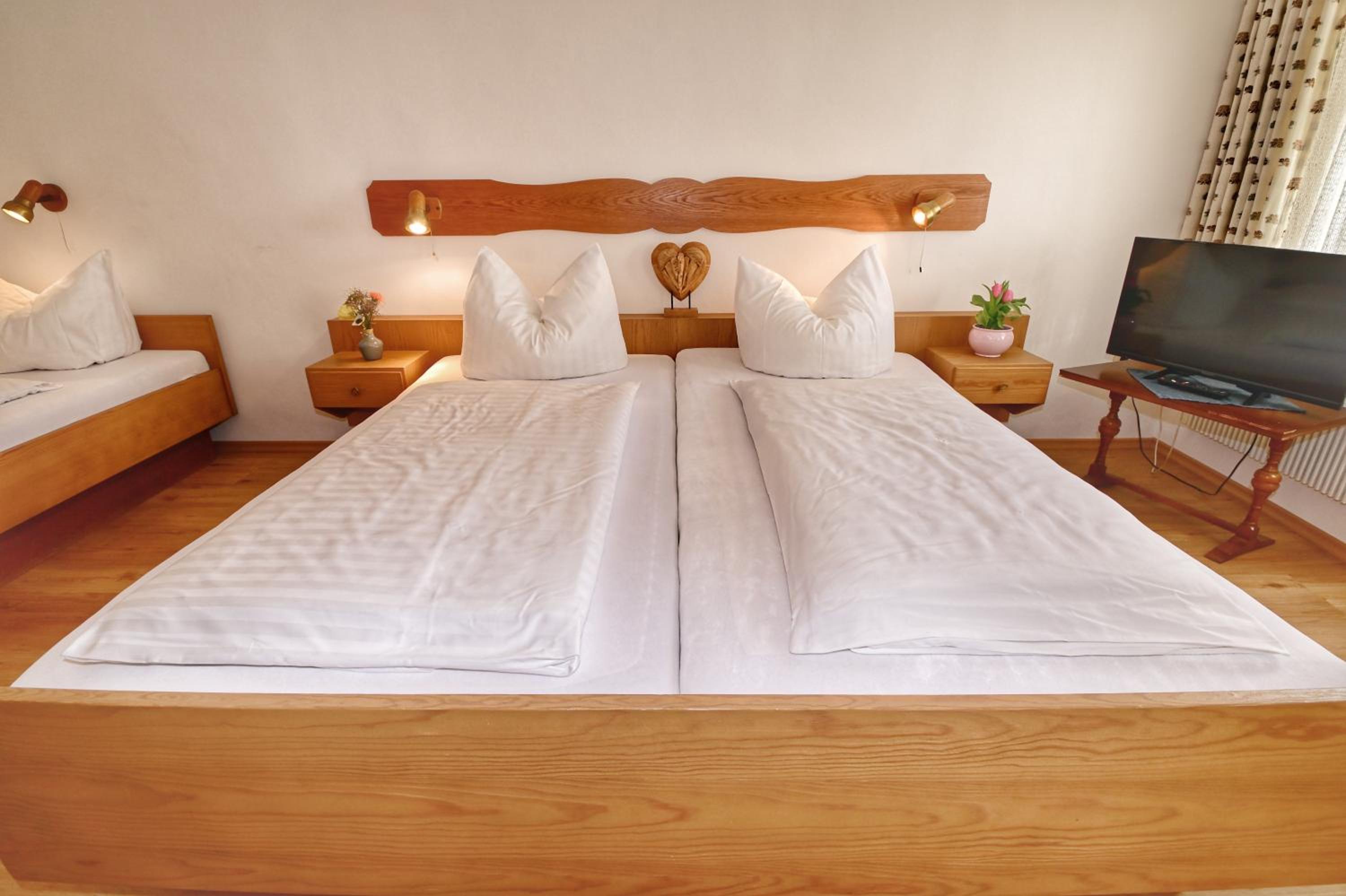 Triple Room - Photo 8