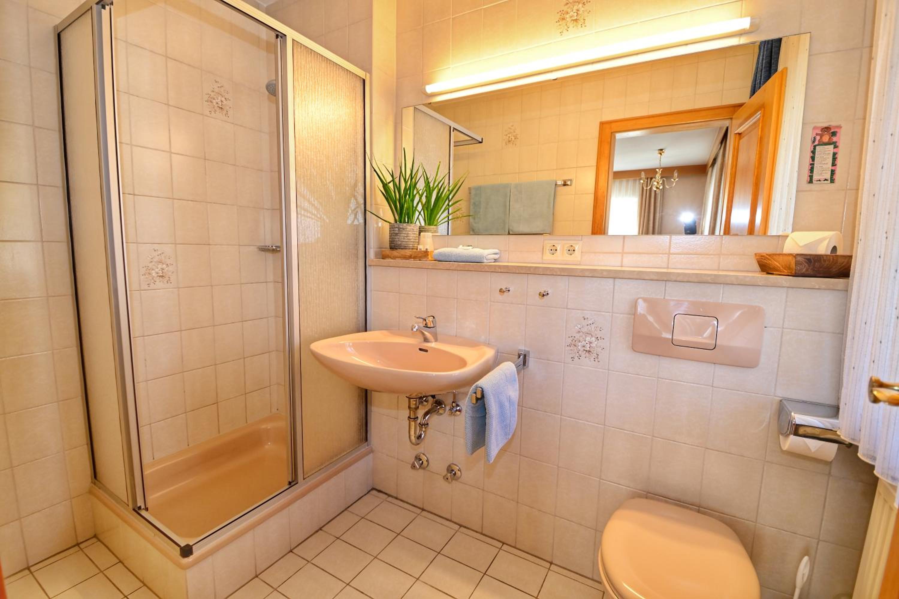 Double Room - Photo 5
