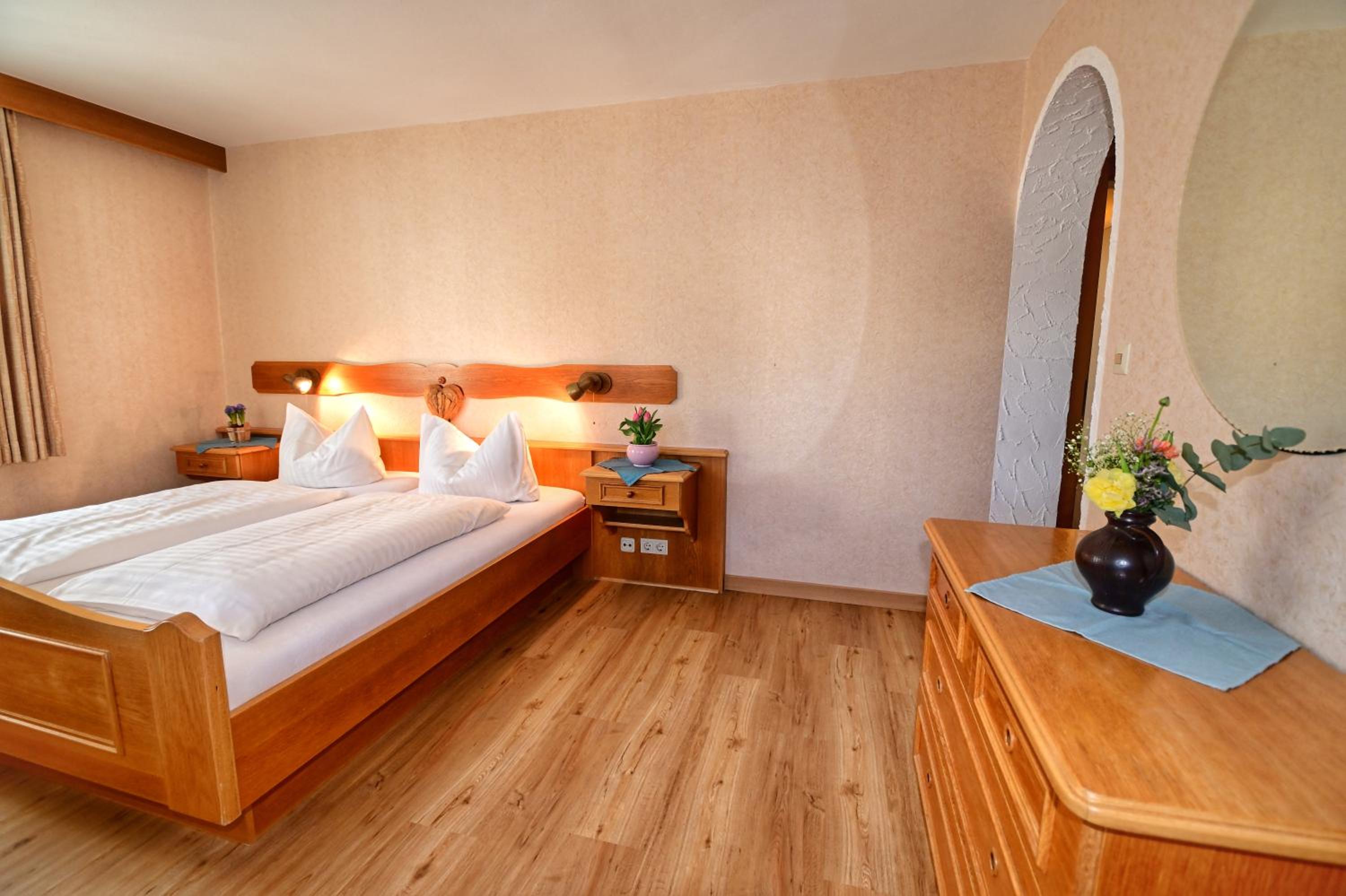 Double Room - Photo 18