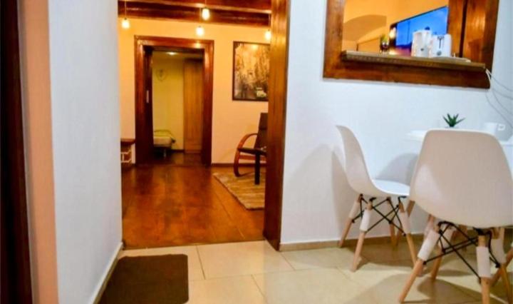 One-Bedroom Apartment - Photo 7