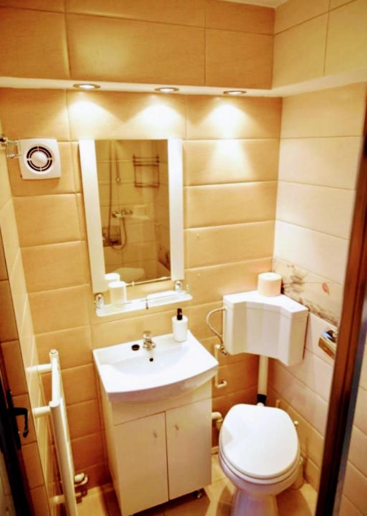 One-Bedroom Apartment - Photo 9