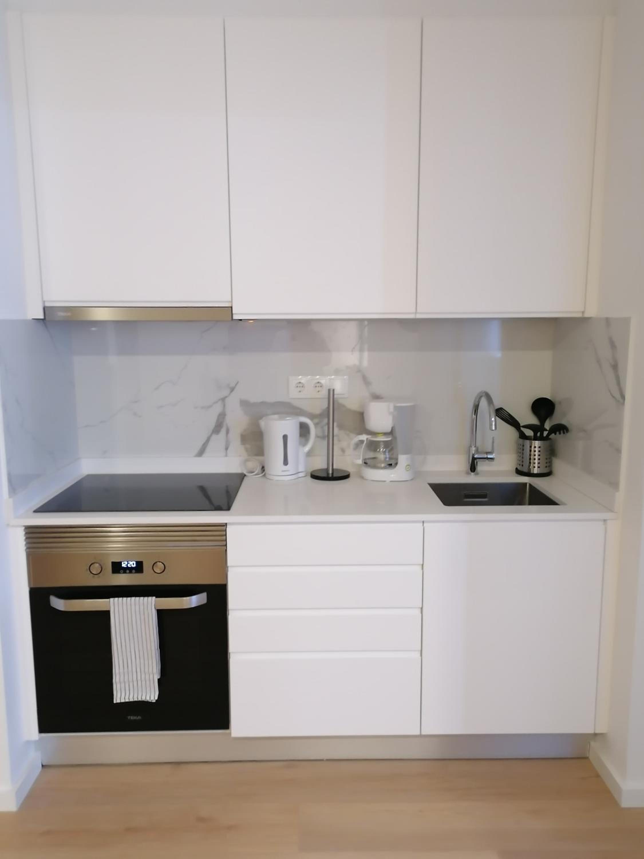 Two-Bedroom Apartment - Photo 19