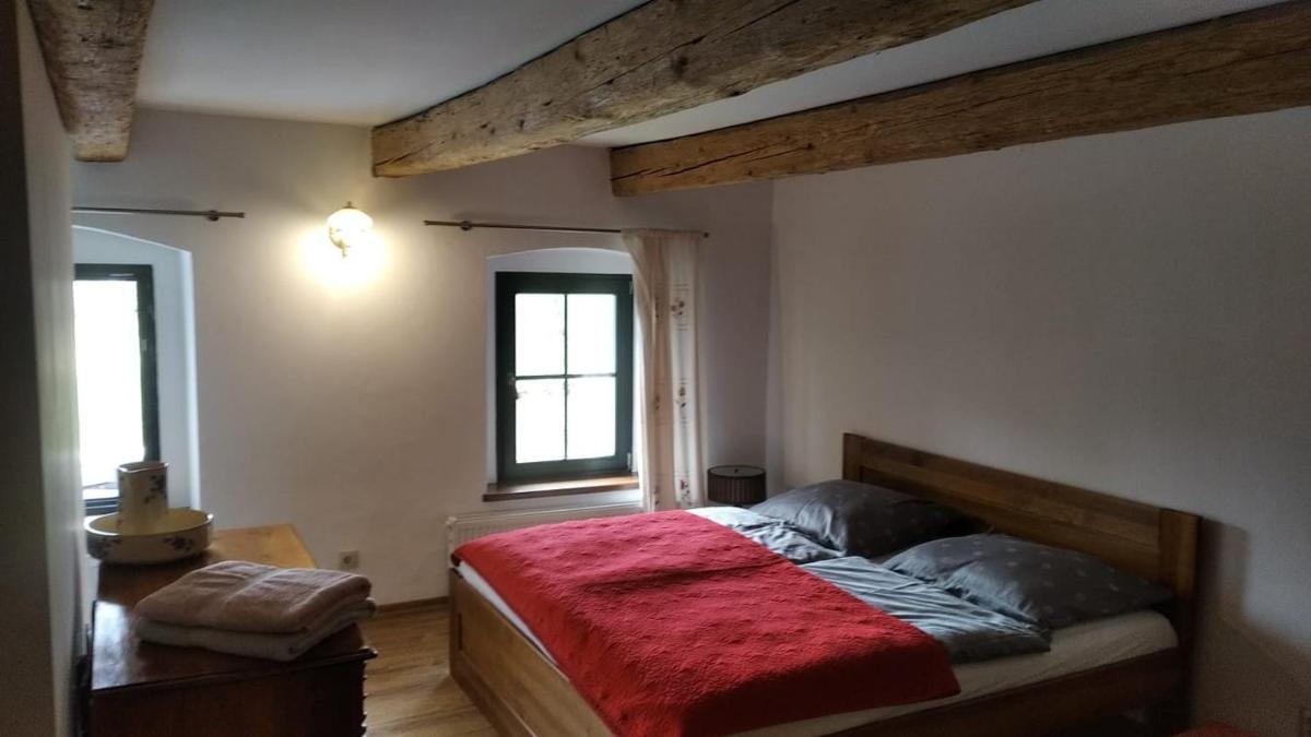 Small Double Room - Photo 1