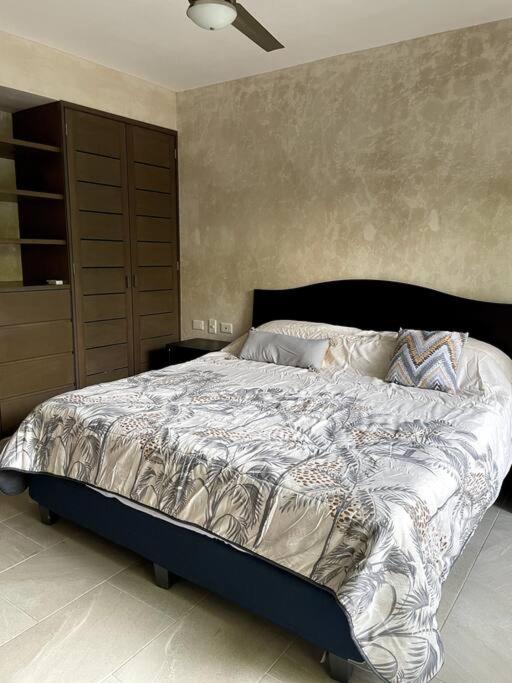 Two-Bedroom Apartment - Photo 16