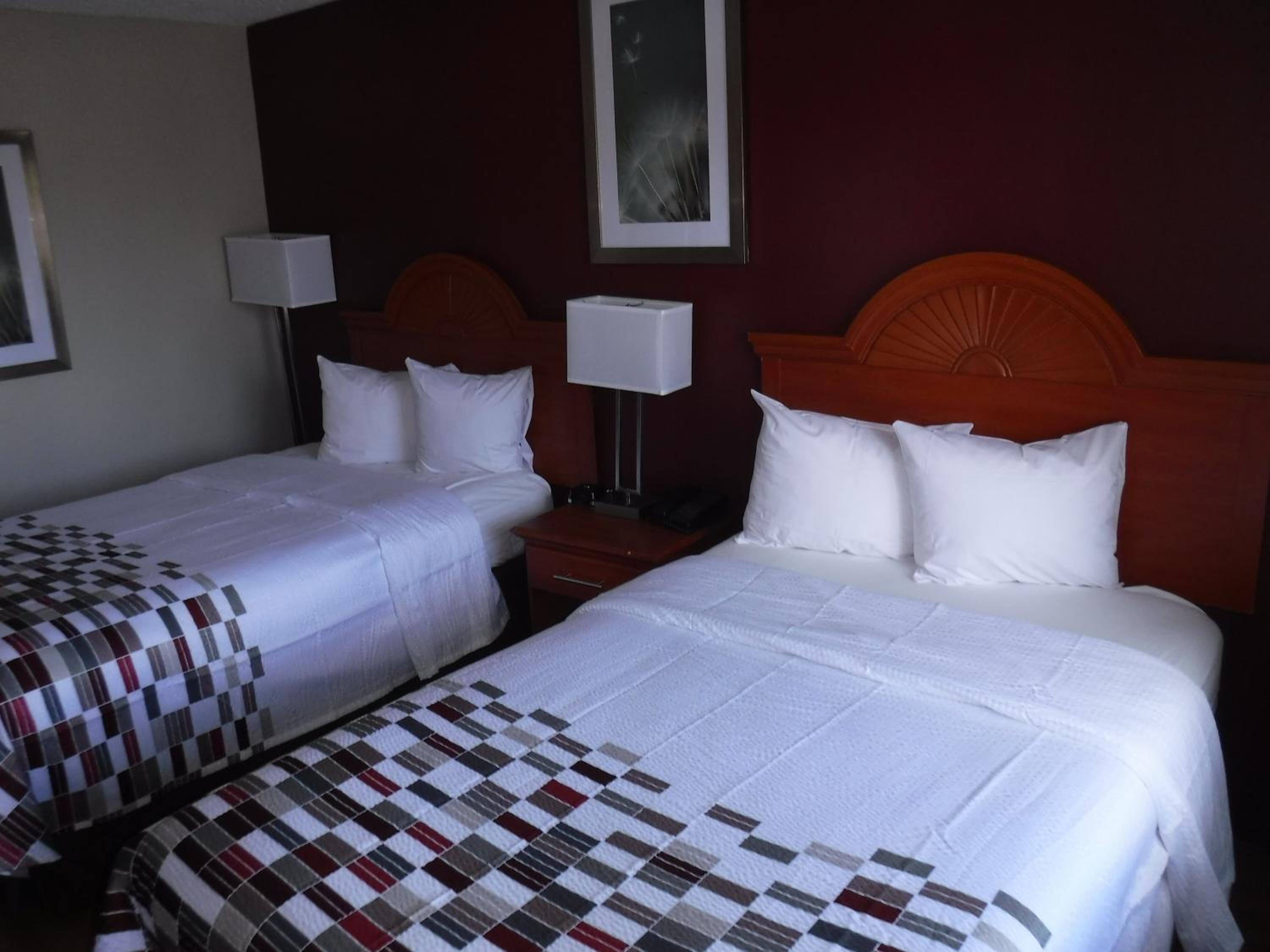 Deluxe Double Room with Two Double Beds Non-Smoking - Photo 2