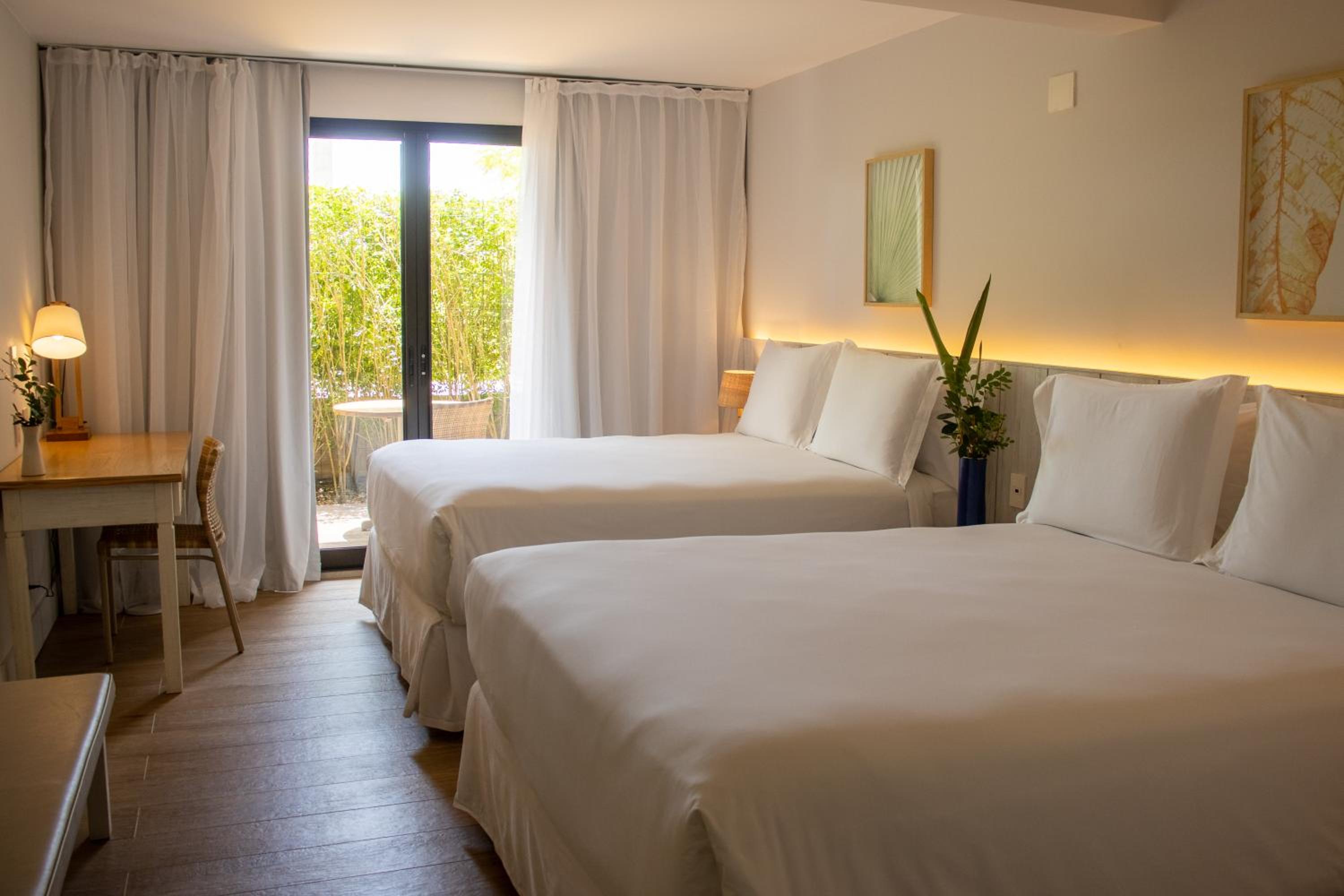 Master Family Suite - Photo 3