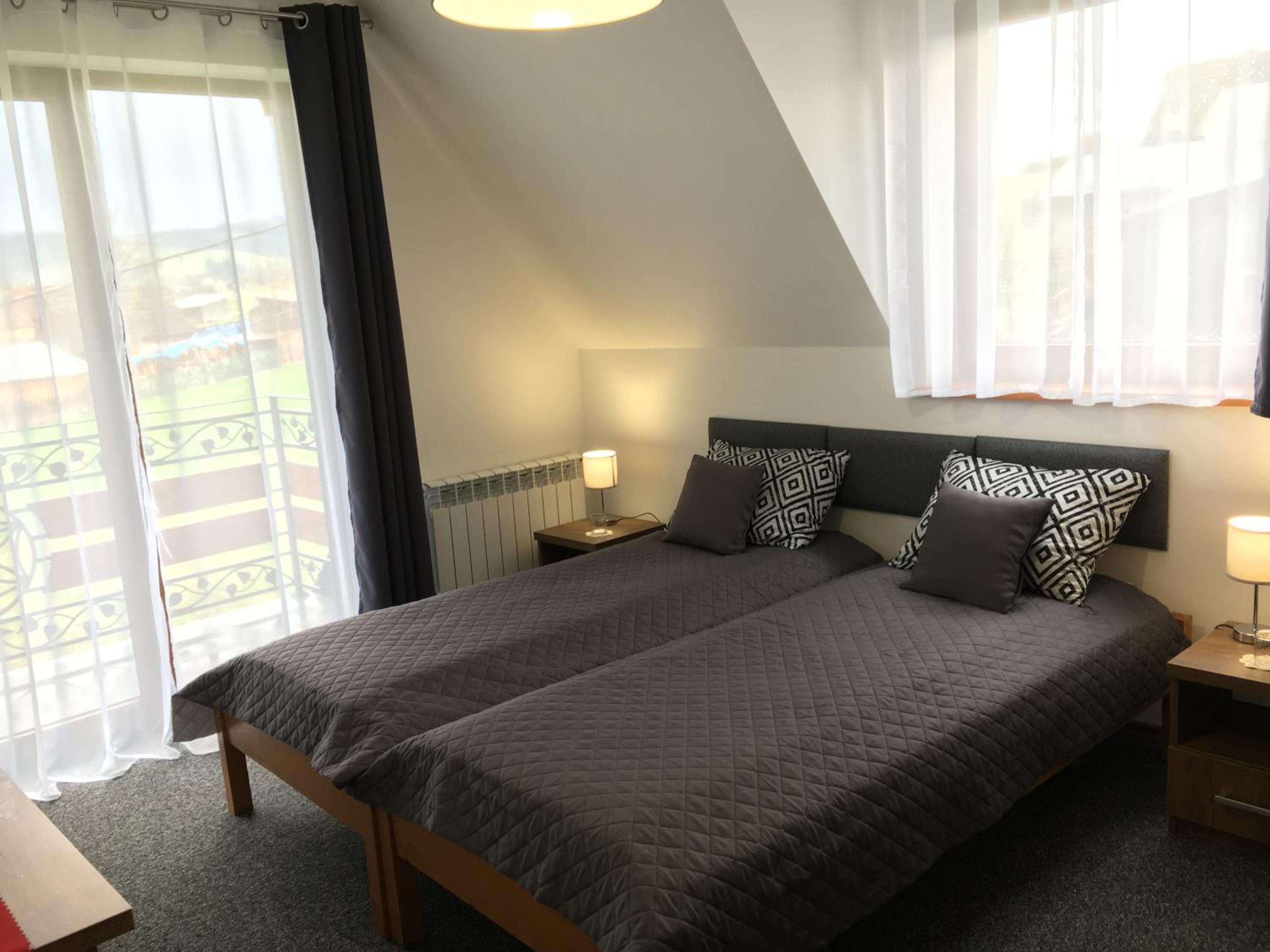 Double Room - Photo 5