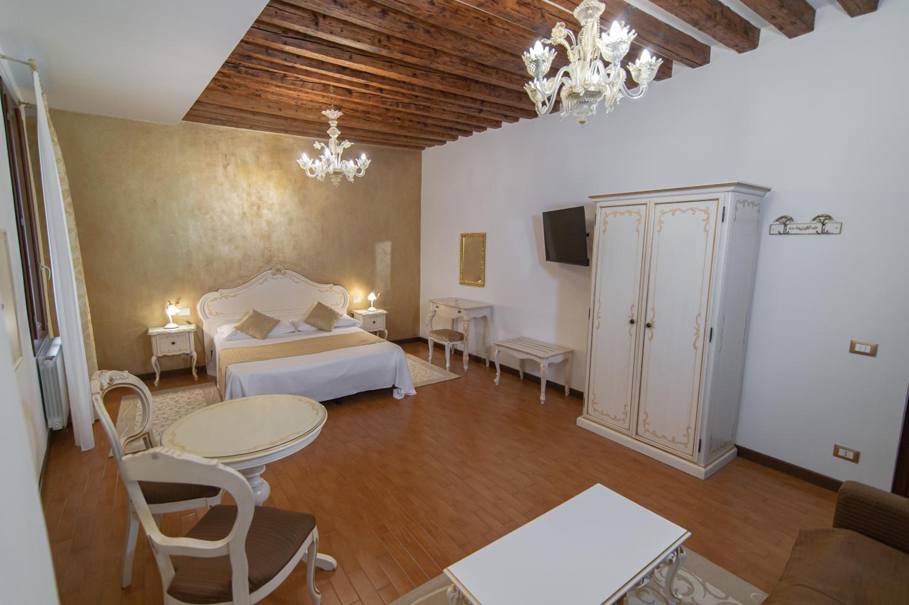 Superior Double Room photo 1