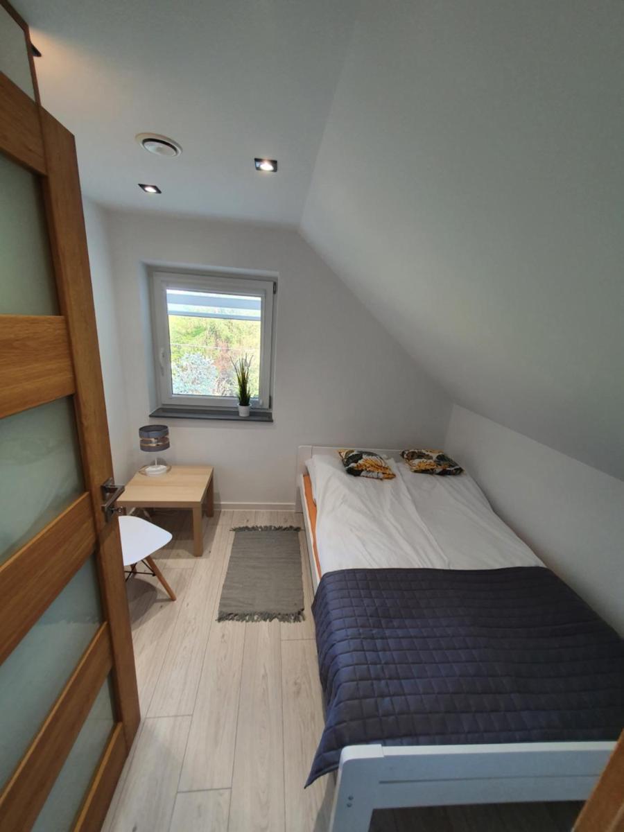 Two-Bedroom House - Photo 4