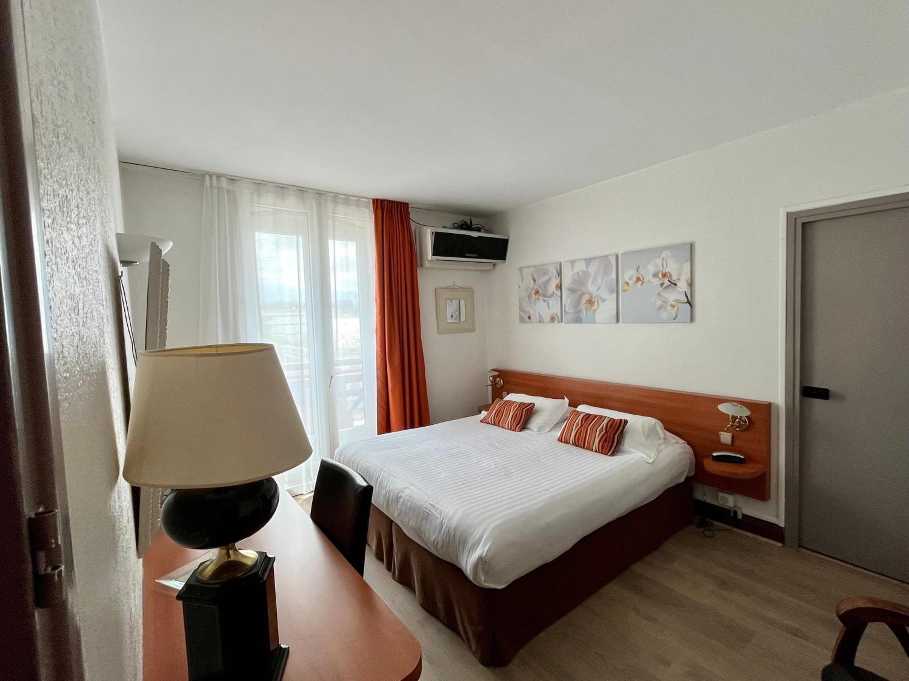 Superior Double Room - Photo 3
