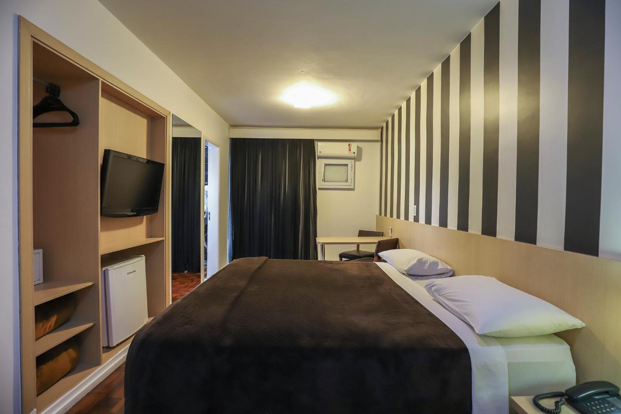 Double or Twin Room - Photo 26