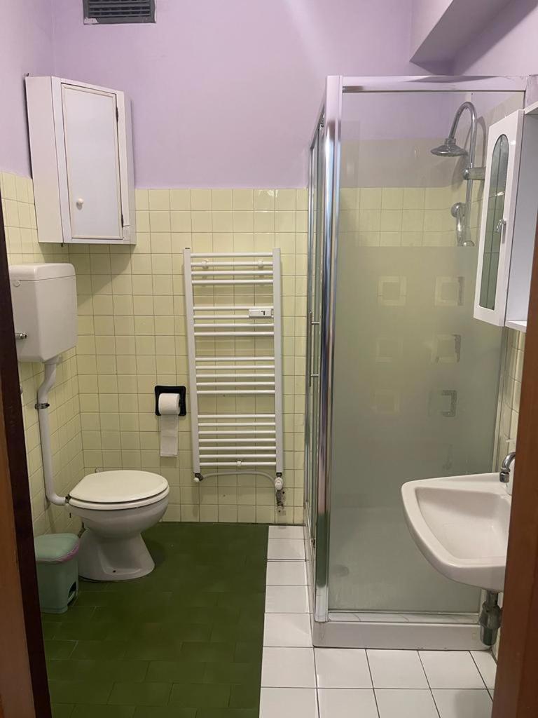 Economy Quadruple Room with Shared Bathroom