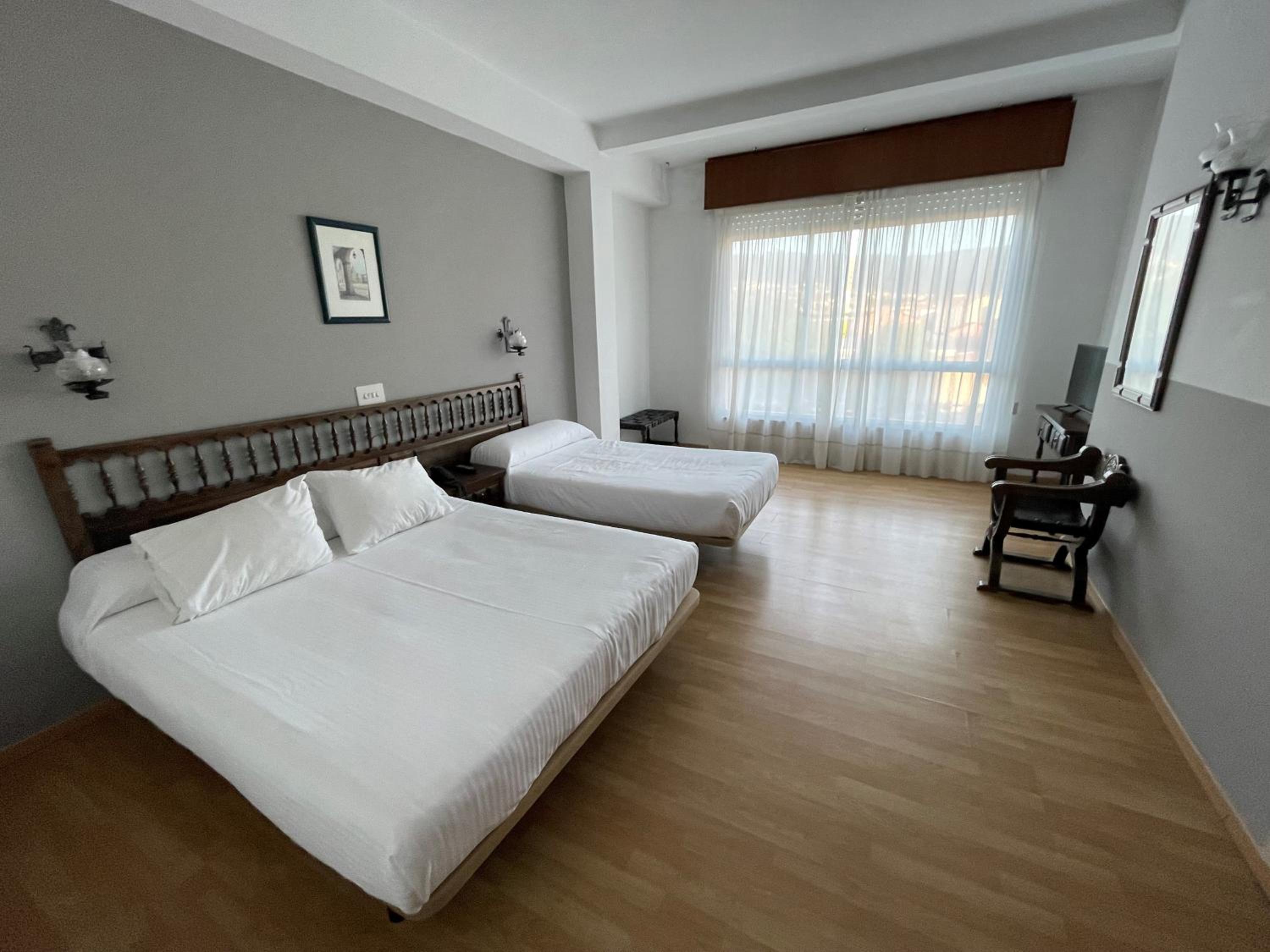 Habitación familiar con baño