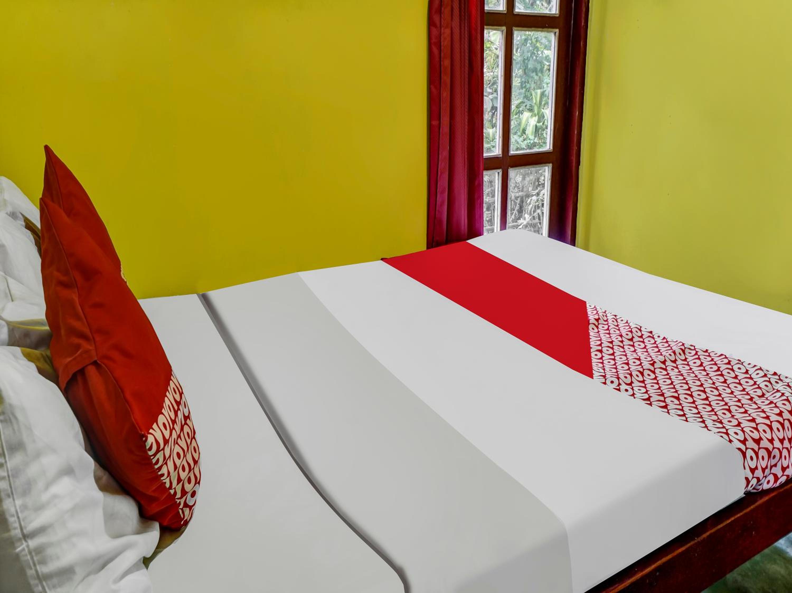 Standard Double Room - Photo 8