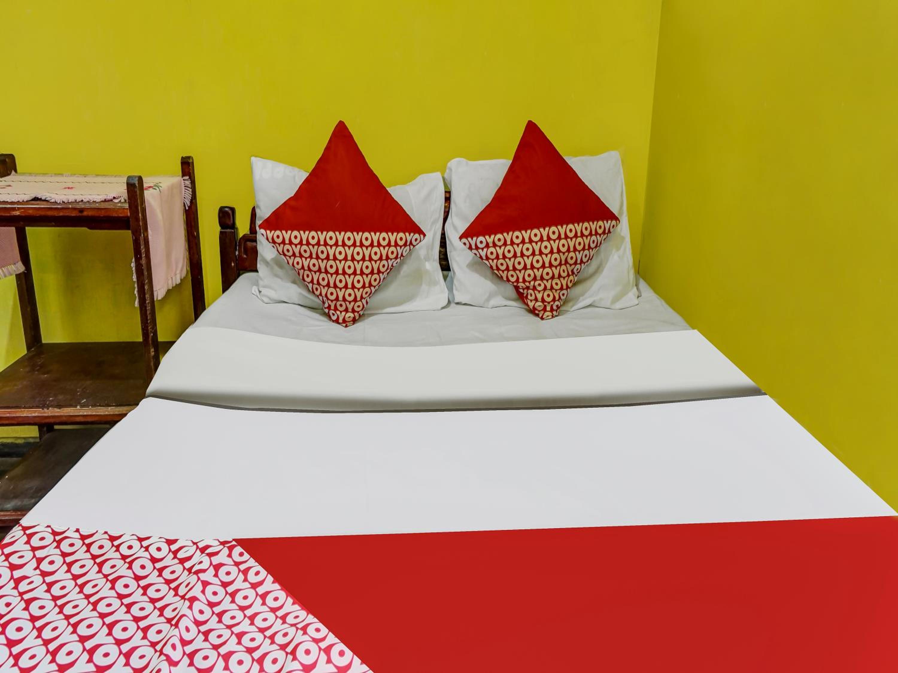 Standard Double Room - Photo 14