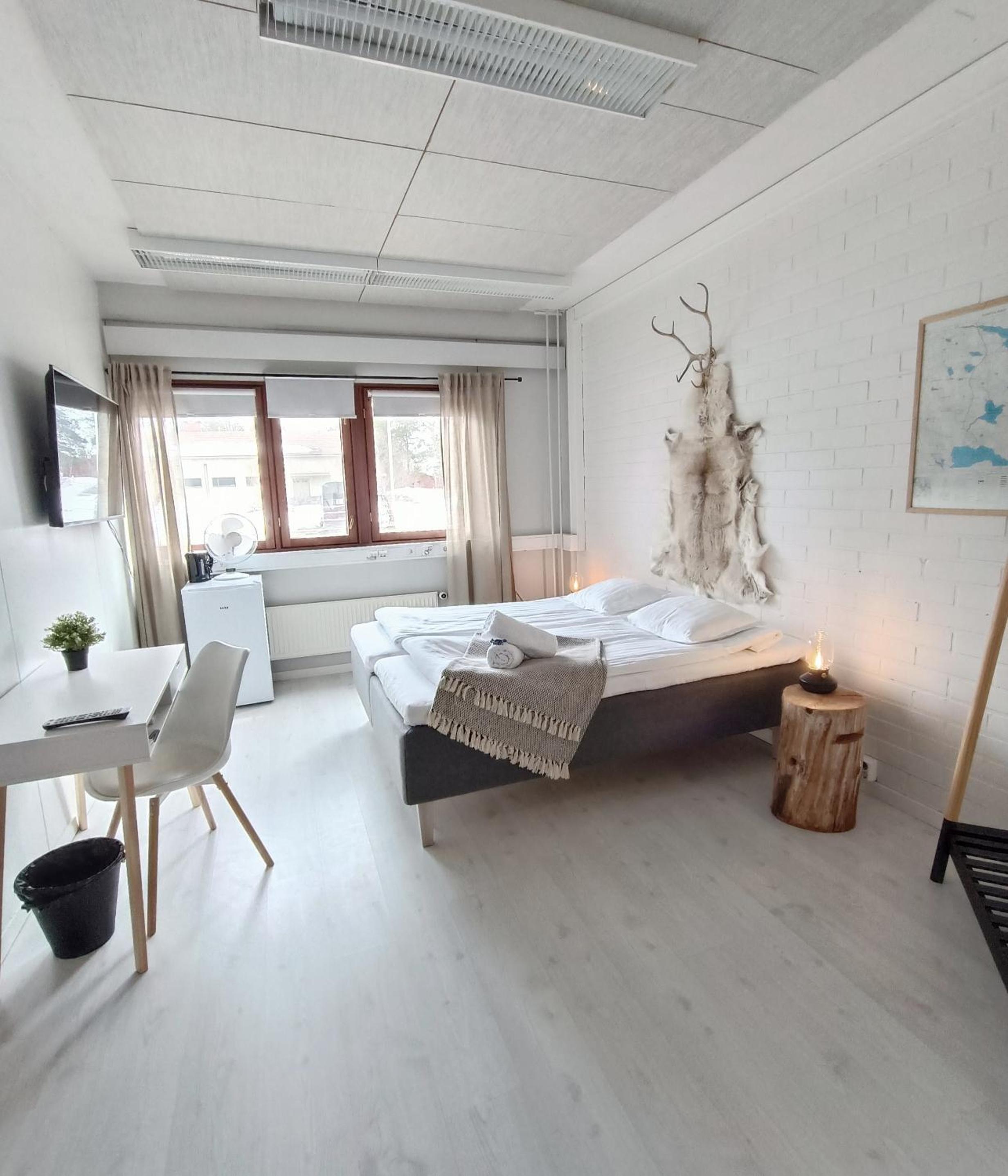 Standard Twin Room With Shared Bathroom photo 1