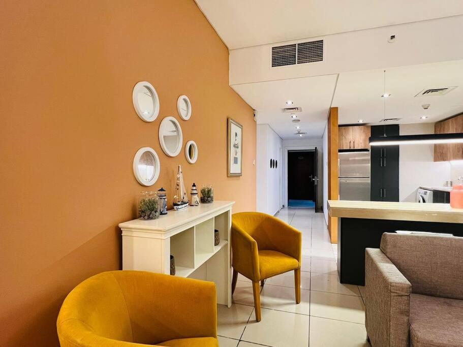 Three-Bedroom Apartment photo 2