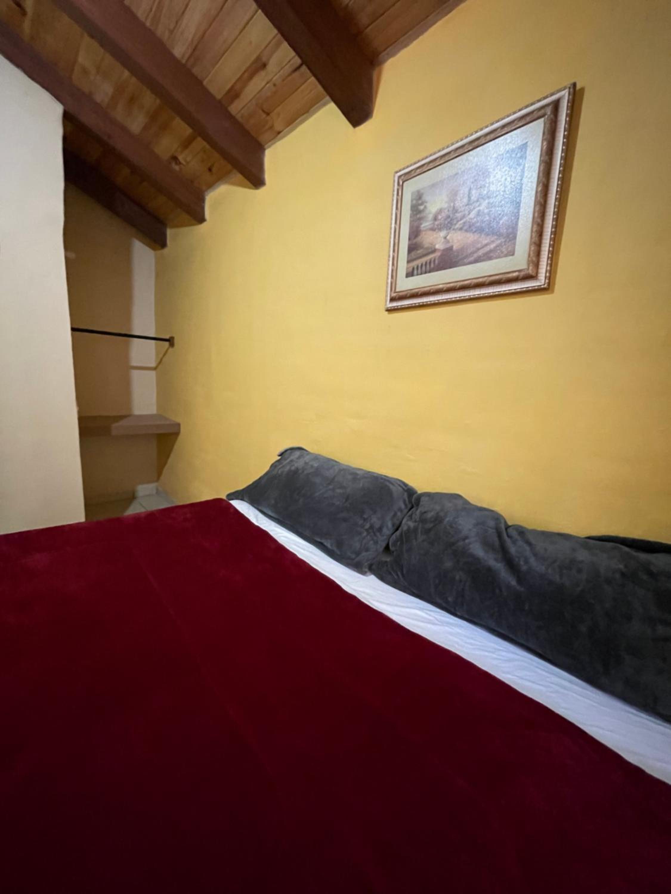 One-Bedroom Apartment - Photo 1