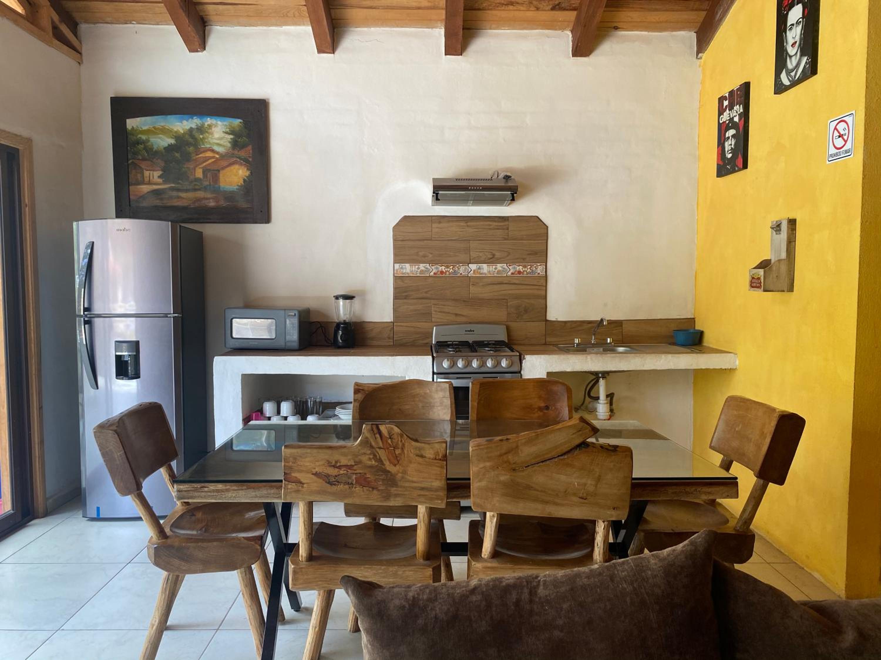 Three-Bedroom Apartment - Photo 3