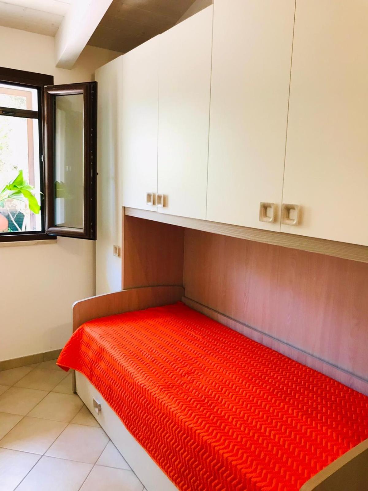 Two-Bedroom House photo 3
