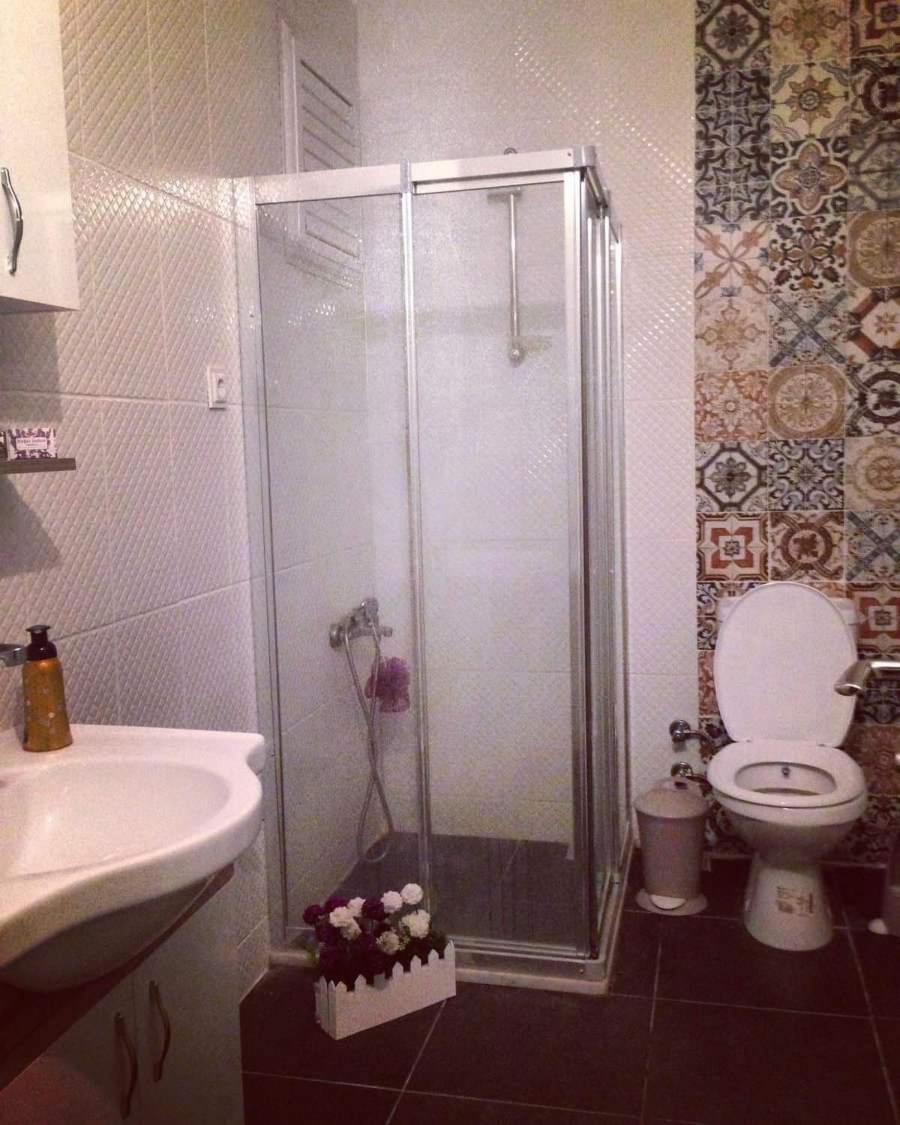 Three-Bedroom Apartment - Photo 4