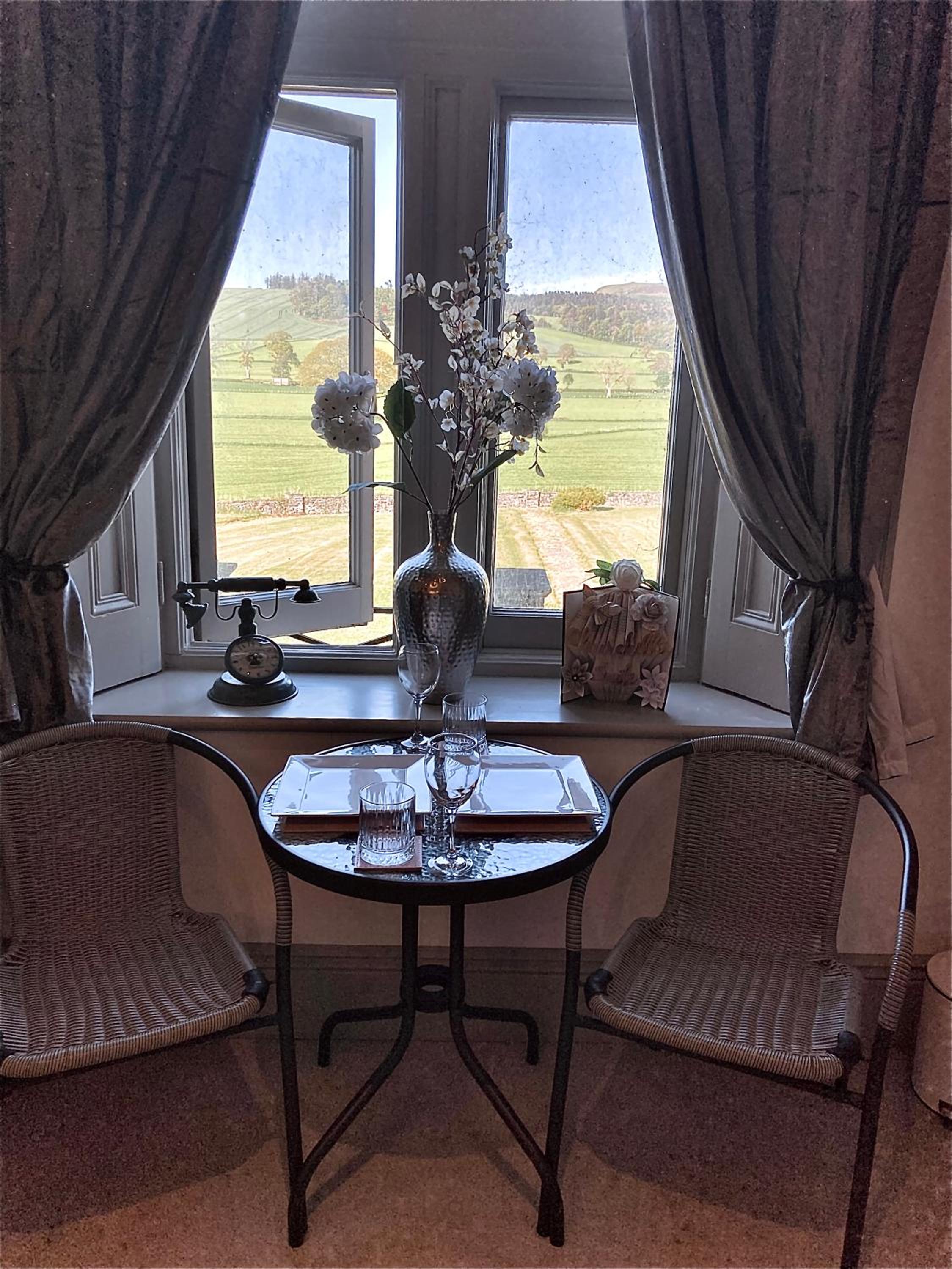 Deluxe King Suite photo 2
