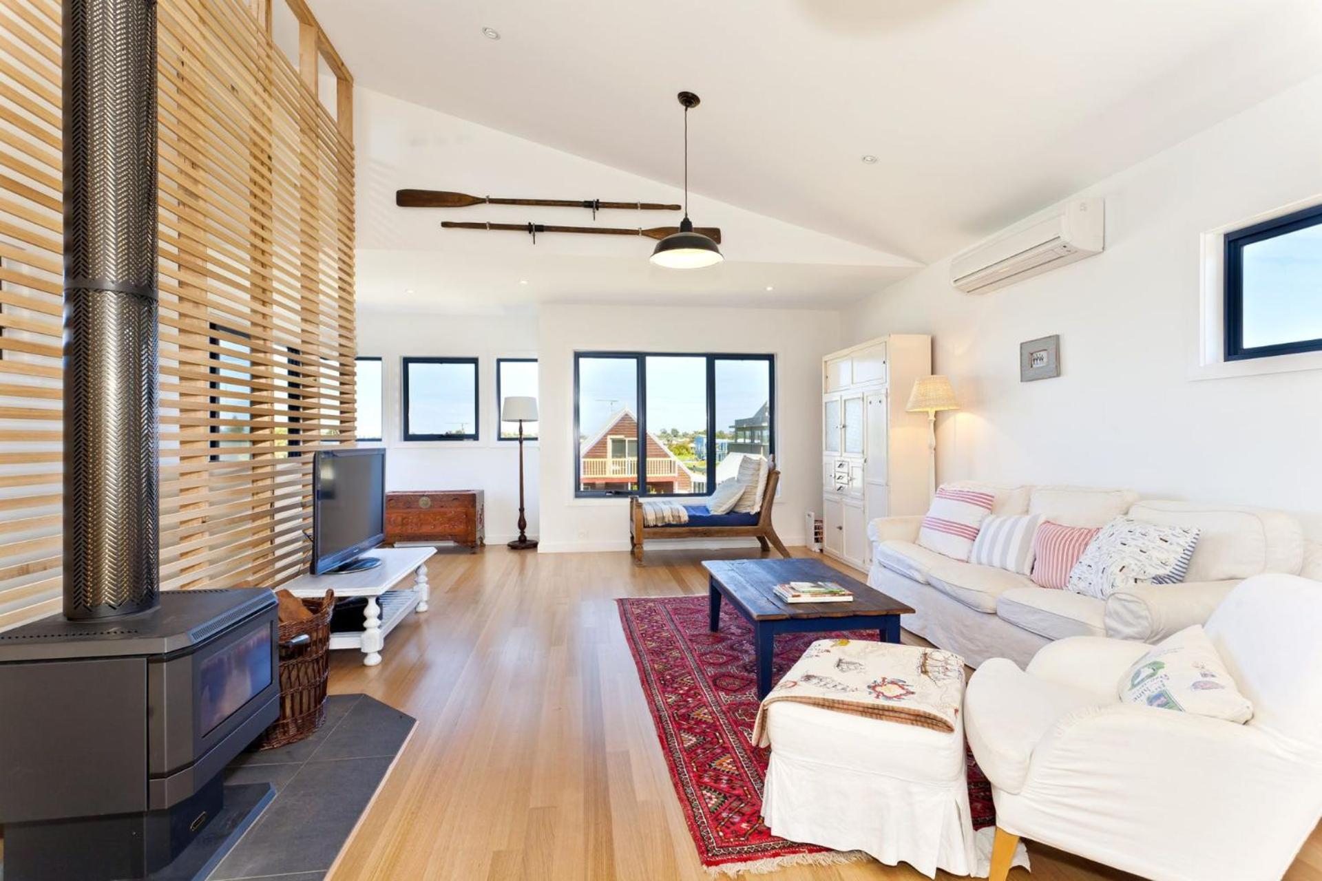 Three-Bedroom House photo 1
