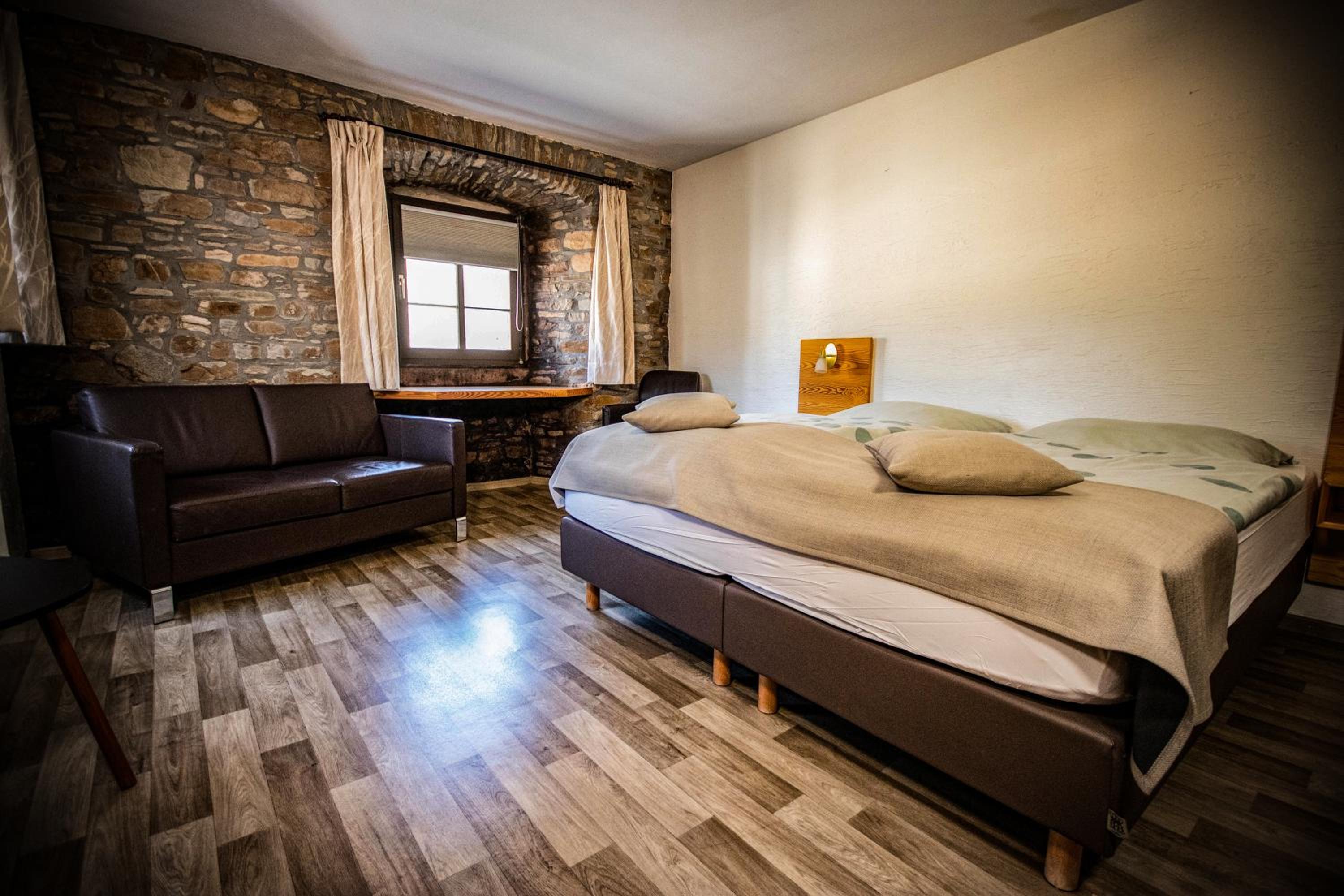 Large Double Room photo 2
