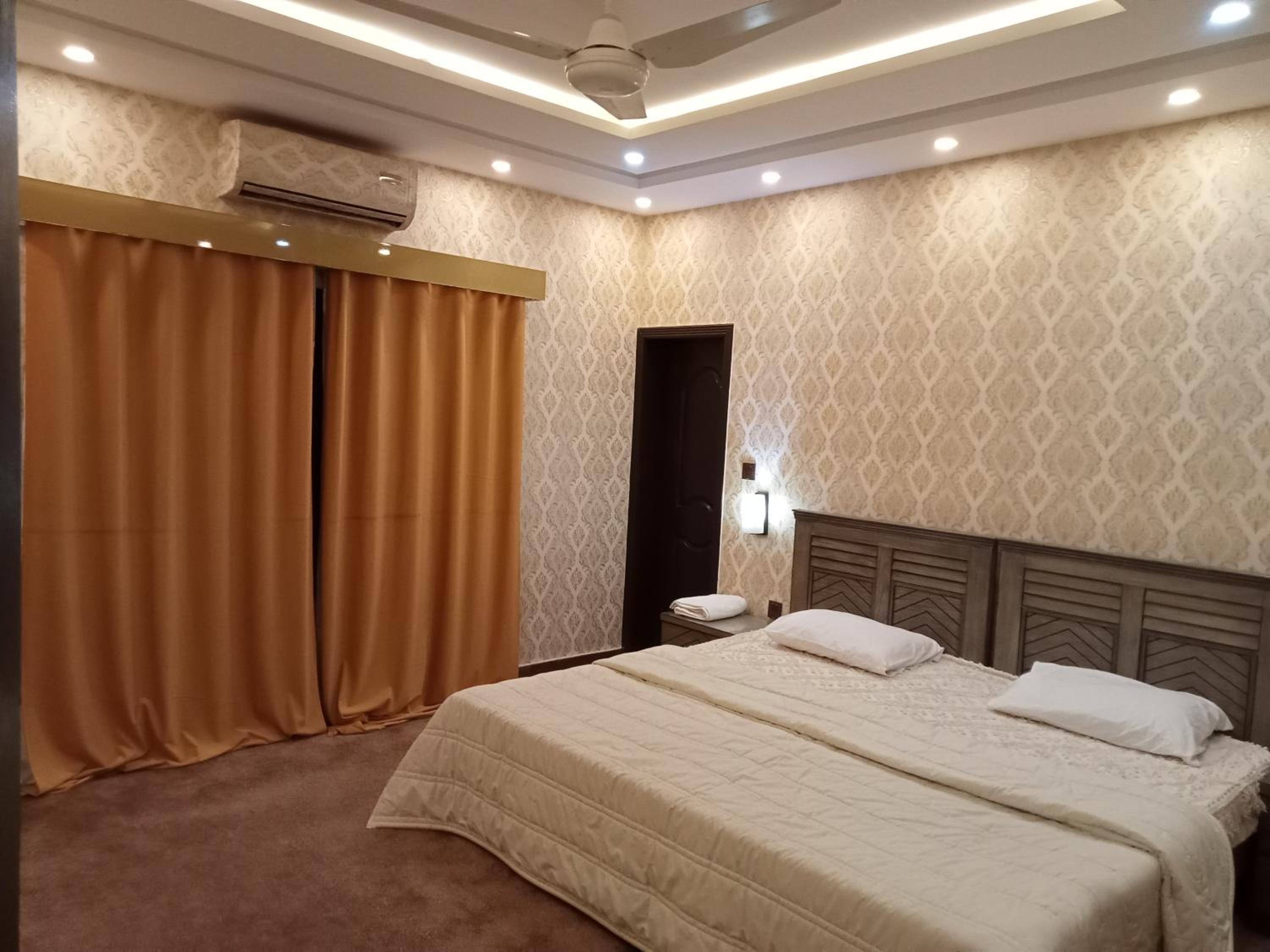 Deluxe Double Room photo 3