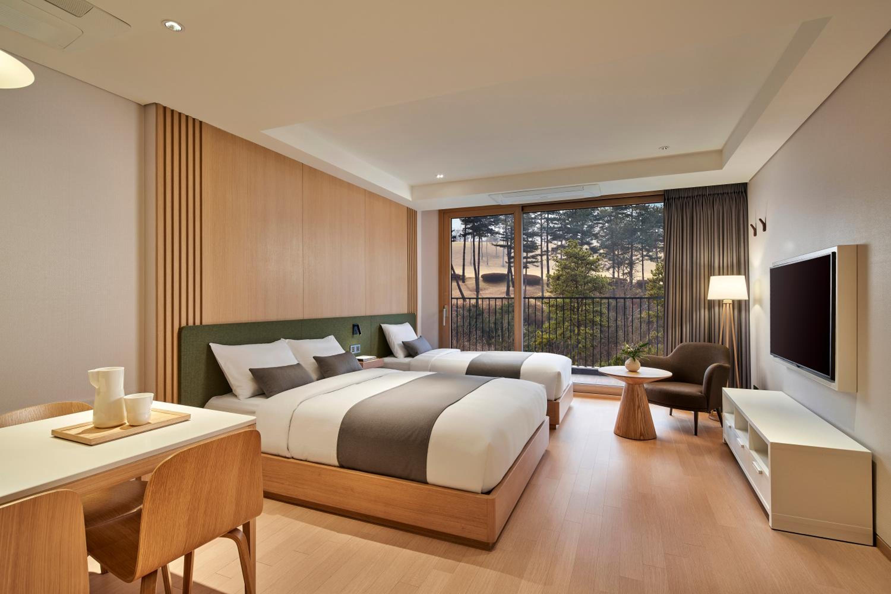 Superior Double Room + 2 Ticket Entrance for Aqua Garden