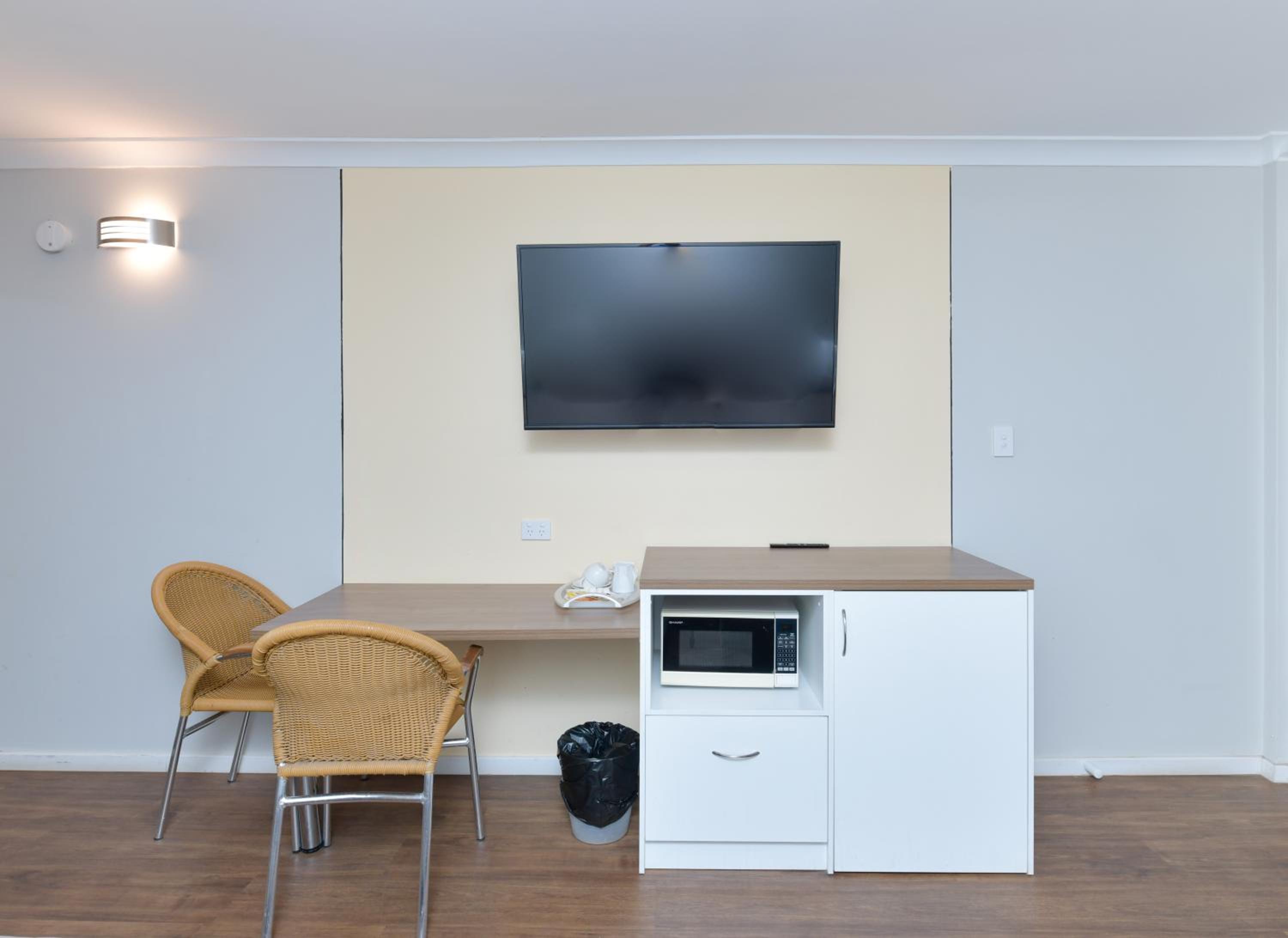 King Suite - Photo 1